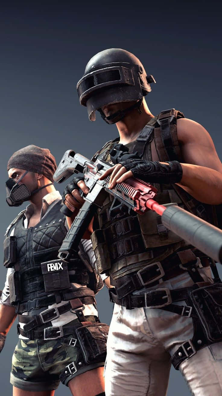 pubg mobile 桌布 壁紙 — 兩名身穿戰鬥裝備的戰術遊戲玩家在深色漸變背景前手持步槍。