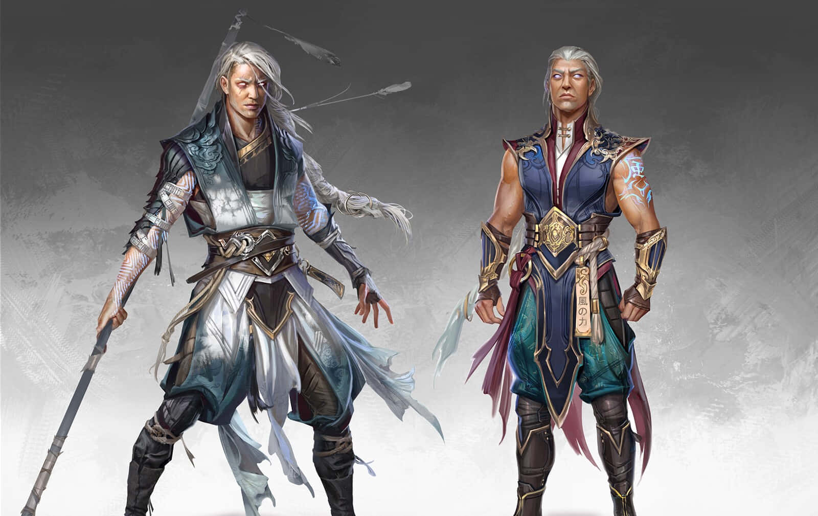 Mortal Kombat Fujin 桌布 壁紙 — 兩名身穿盔甲的奇幻戰士以動態姿勢站立在柔和的灰色背景前，一人手持法杖，另一人戴著華麗的手甲。