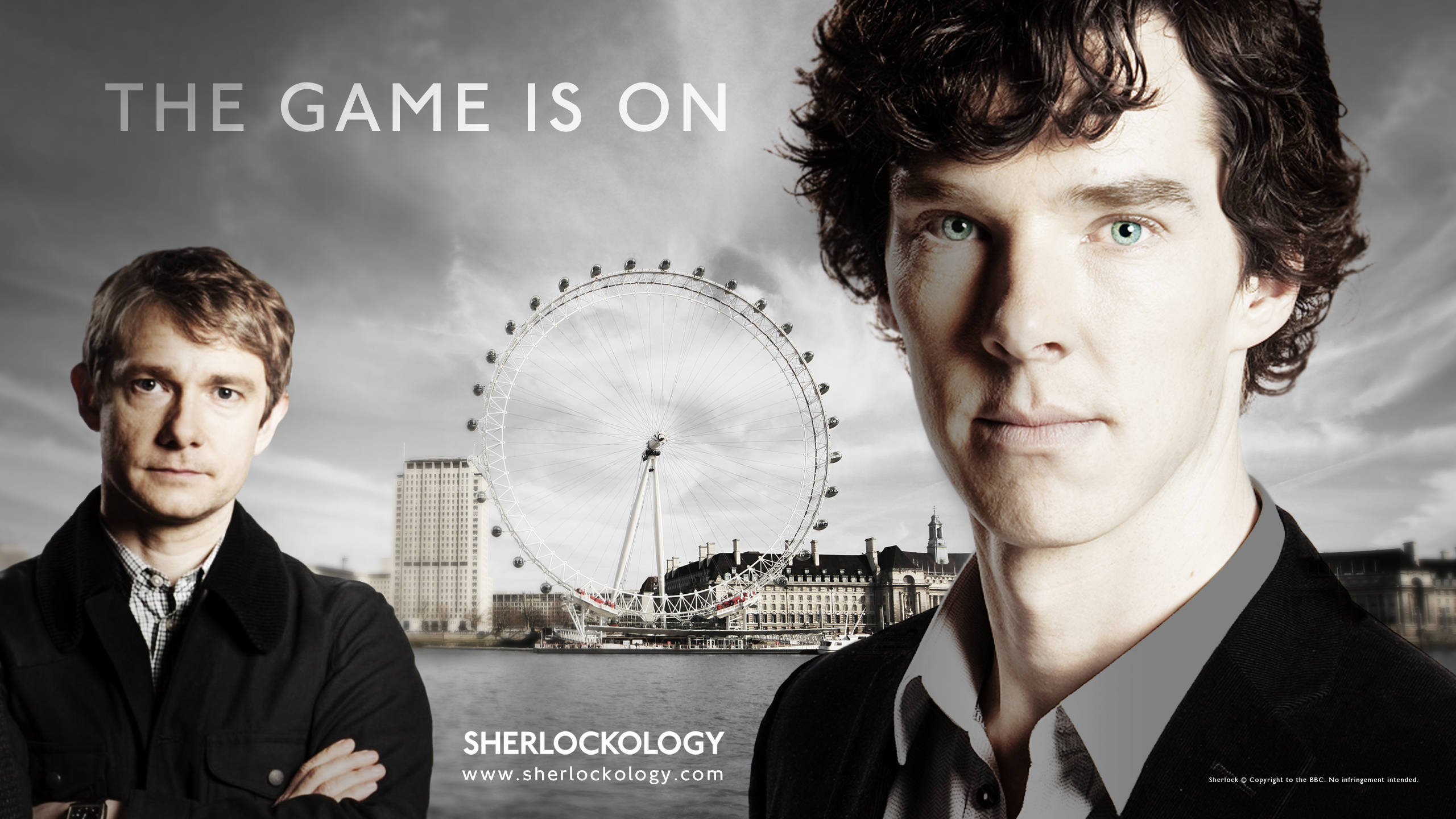 Sherlock Holmes 桌布 壁紙 — 兩名身穿筆挺西裝的男子站在倫敦標誌性的倫敦眼之前，陰沉天空下，粗體文字宣告遊戲開始。