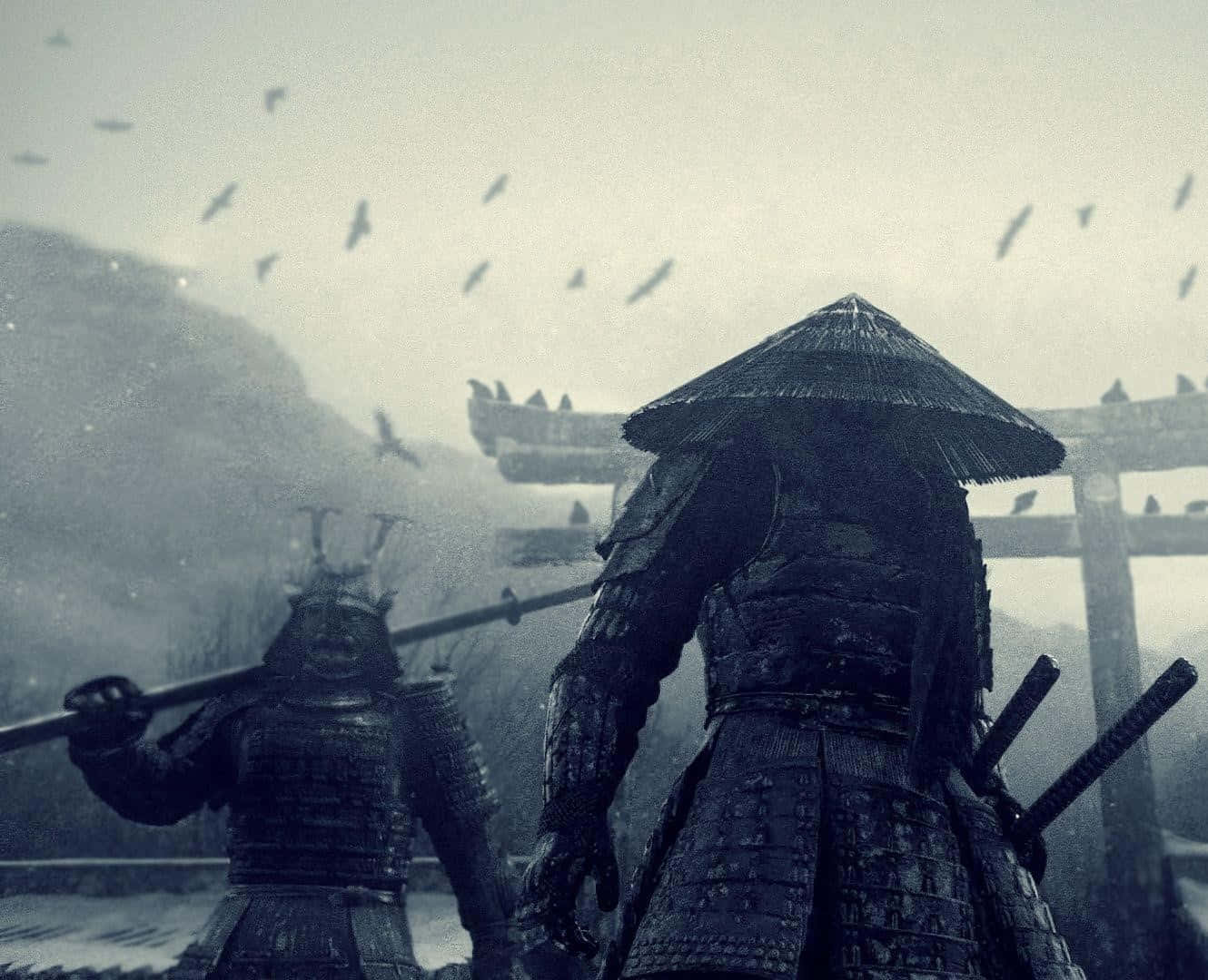 武士動畫 桌布 壁紙 — 兩名身穿鎧甲的武士莊嚴地站在鳥居前，鳥兒在迷濛的黑白風景中飛過頭頂。