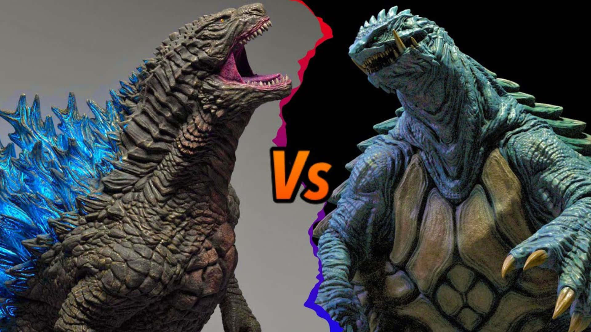 Godzilla Vs Gamera 桌布 壁紙 — 兩尊哥吉拉雕像面對面咆哮，被鋸齒狀的紅色和紫色「Vs」圖案分隔開，背景為深色。