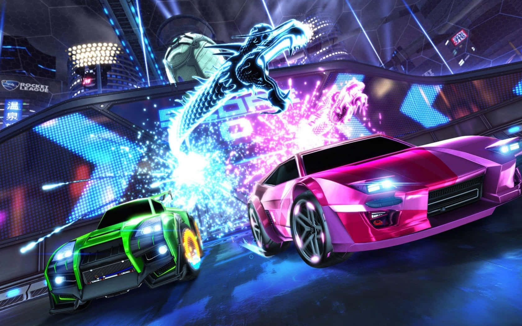 rocket league 1920x1080 桌布 壁紙 — 兩輛霓虹色跑車在一個帶有發光龍效果和數位廣告牌的未來風格競技場中競速。