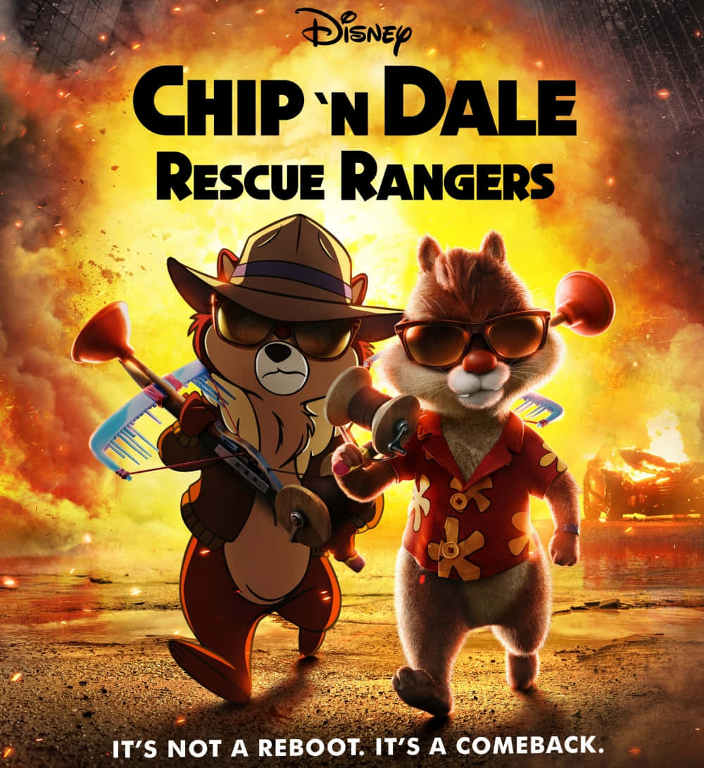 Chip N Dale 桌布 壁紙 — 兩隻動畫花栗鼠戴著太陽眼鏡和救援裝備，自信地走過烈火混亂，身後有一輛燃燒的汽車。