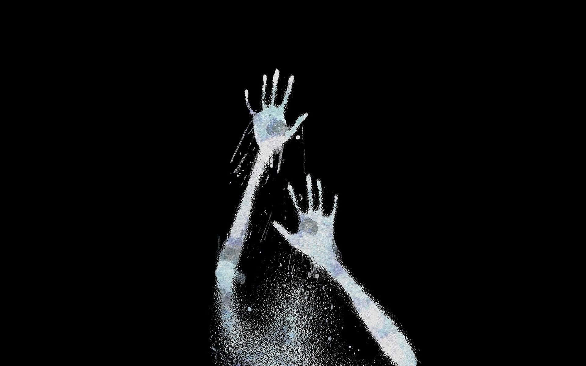 Dark Scary 桌布 壁紙 — 兩隻幽靈般的手穿過黑暗虛空向上伸展，以冰藍和白色飛濺效果呈現。