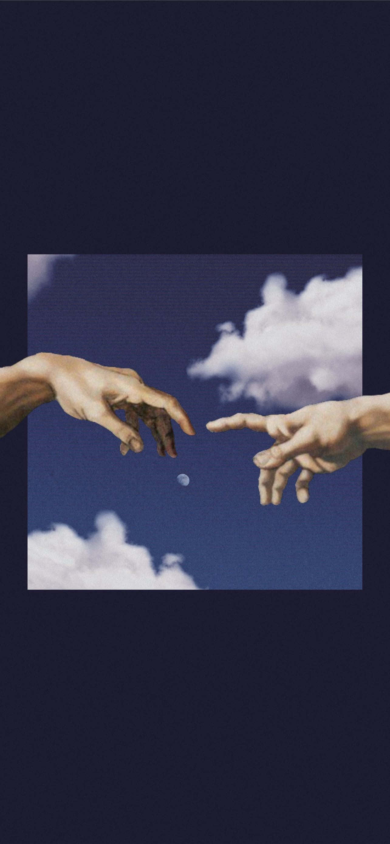 Michelangelo 桌布 壁紙 — 兩隻手穿過藍天白雲，一根手指幾乎觸碰到一個小月亮。