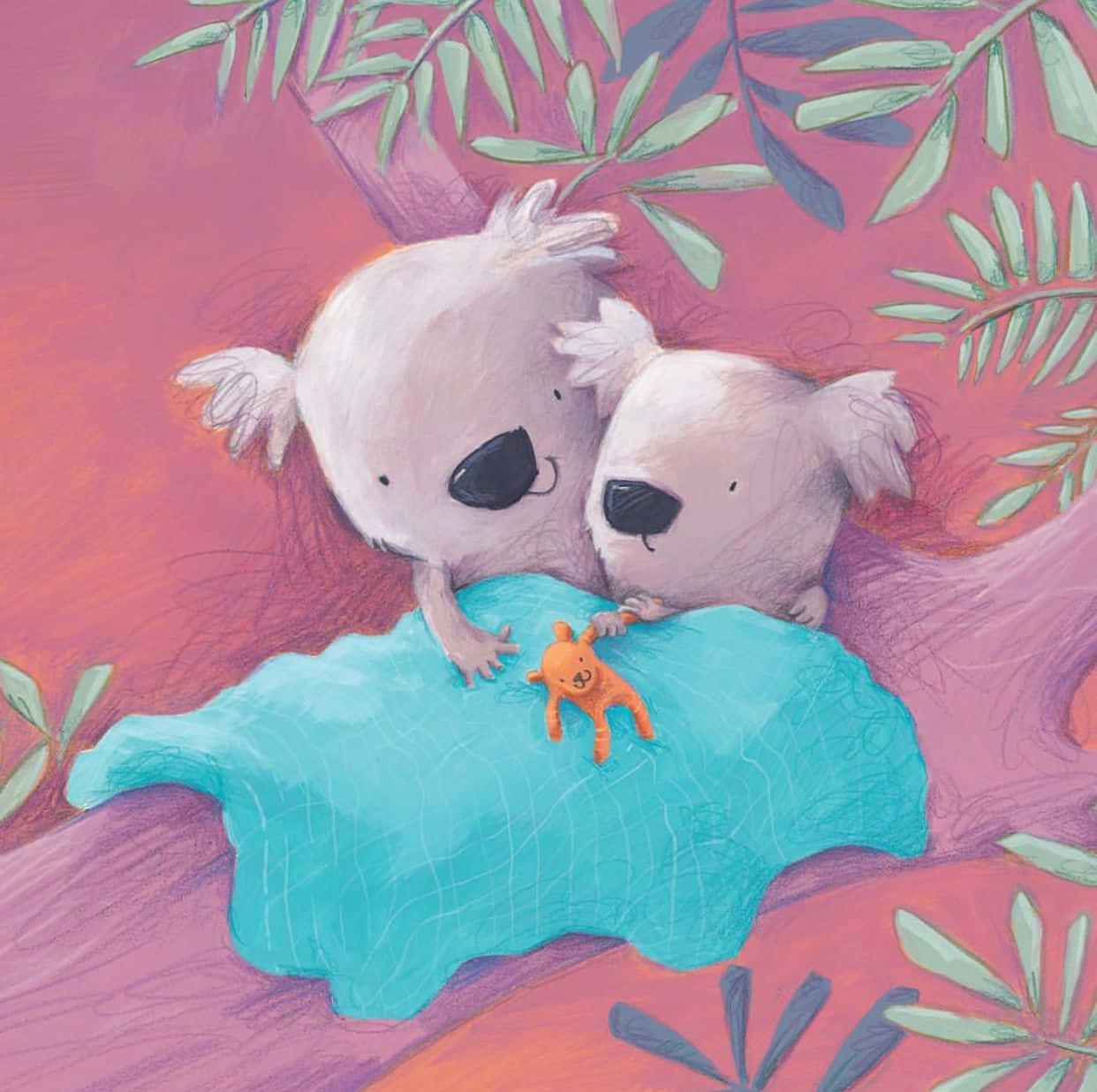Koala 桌布 壁紙 — 兩隻毛茸茸的無尾熊在粉紅色樹葉下，依偎在一張藍綠色毯子上，中間有一個橙色小玩具。