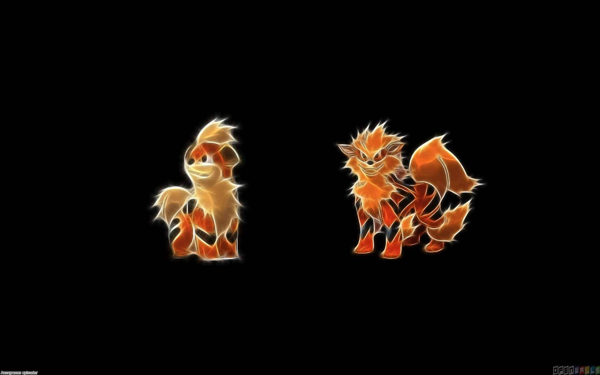 Arcanine 桌布 壁紙 — 兩隻火紅的狐狸狀寶可夢在黑色背景上發出橙色和黃色的火焰光芒。