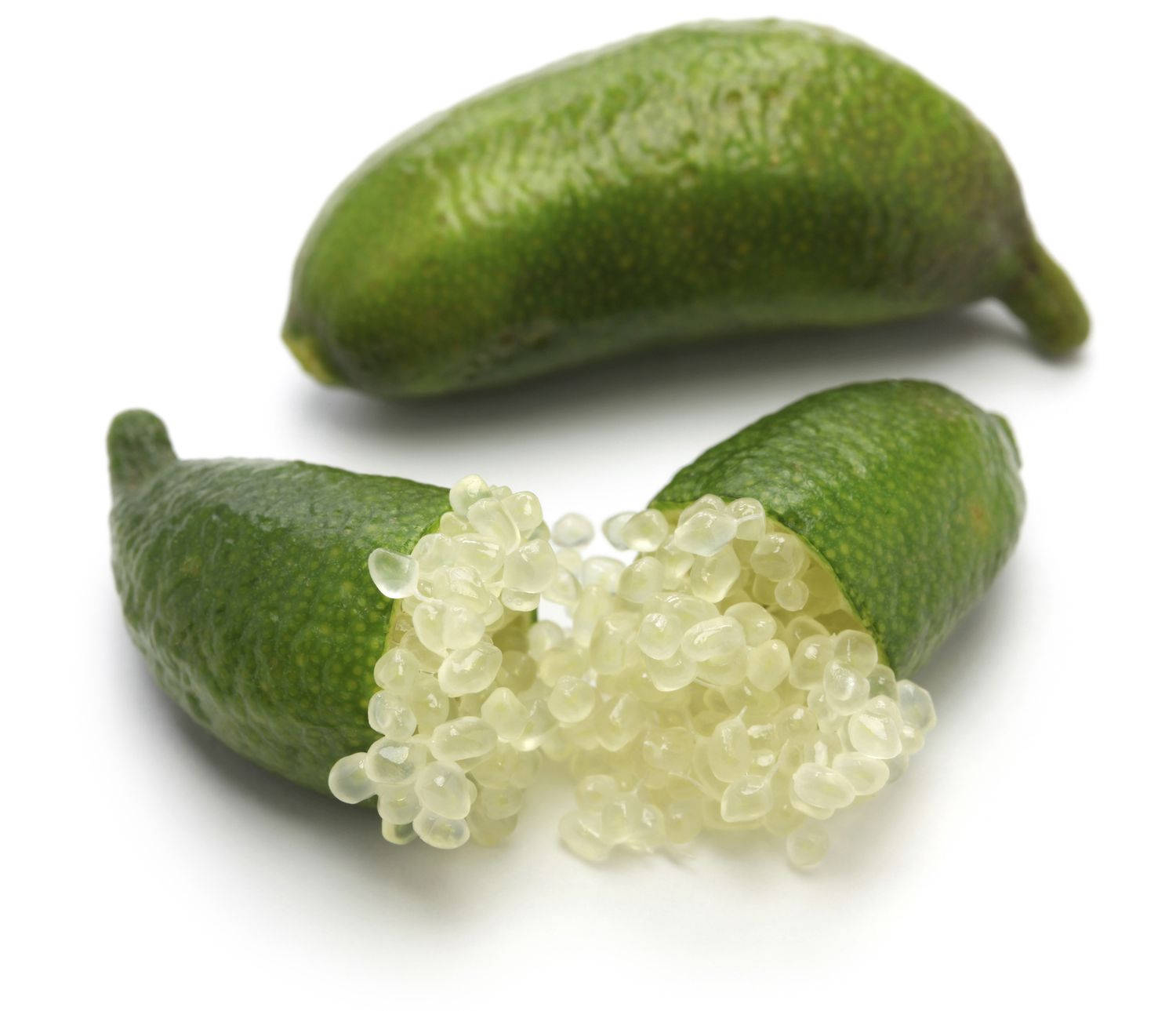 Fruits 桌布 壁紙 — 兩顆綠色手指檸檬，其中一顆切開，露出晶瑩多汁的果肉，襯托在純白背景上。
