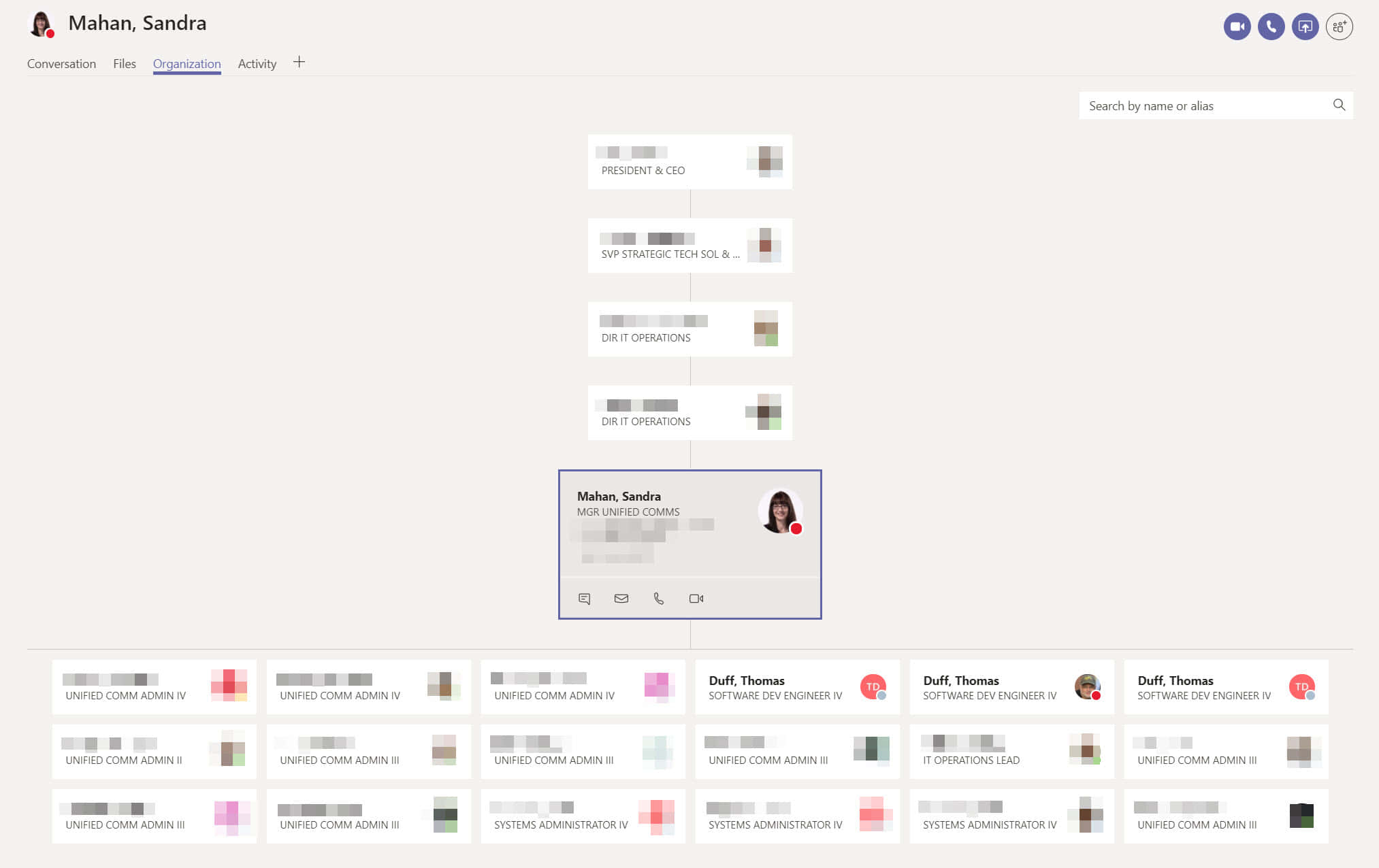 Microsoft Teams 桌布 壁紙 — 公司組織圖介面，以清晰的數位版面顯示員工資料，包括模糊的面孔和職位名稱。