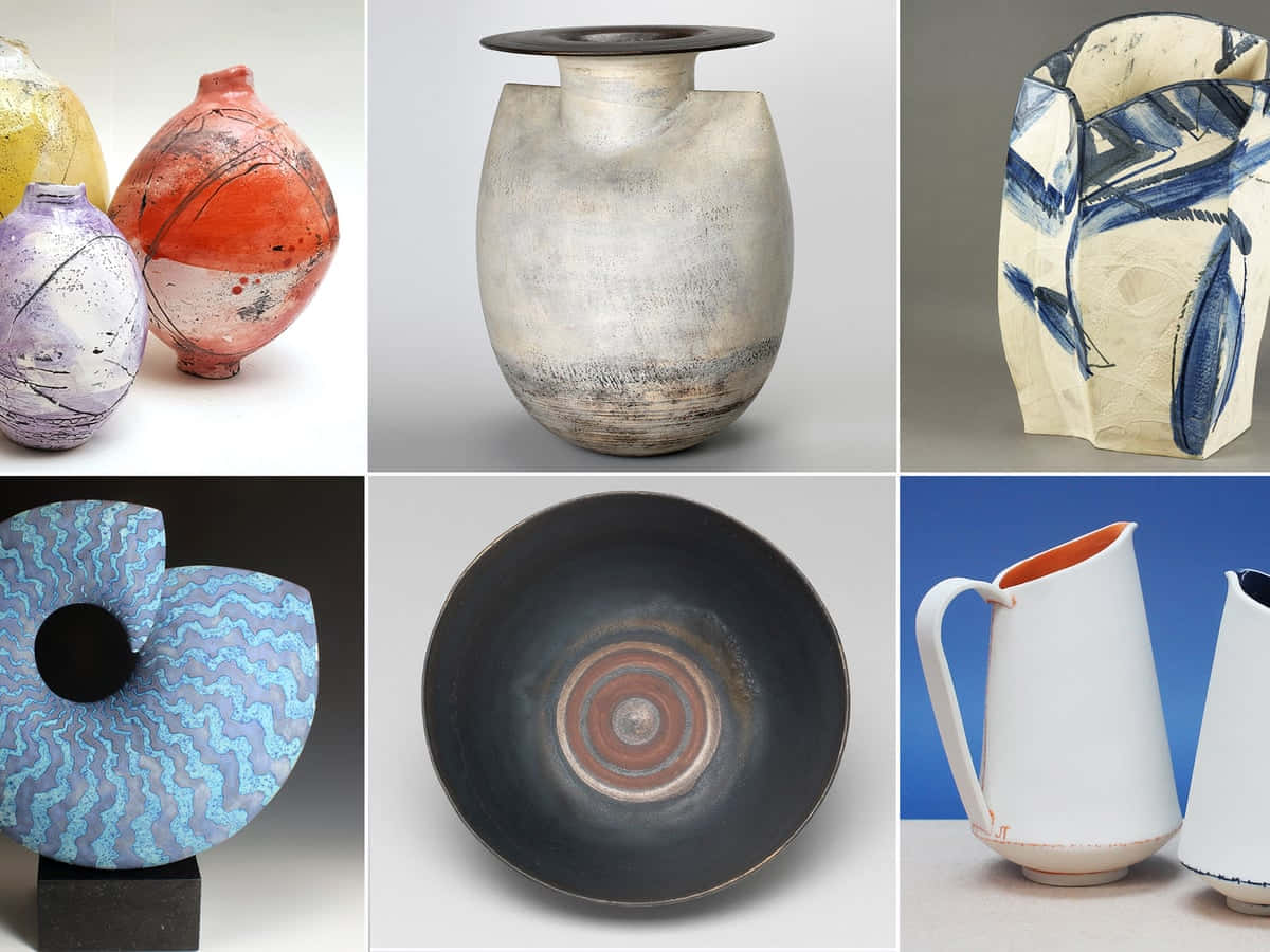 Ceramic 桌布 壁紙 — 六件不同的陶瓷藝術品，包括花瓶、碗和壺，具有多樣的紋理、顏色和抽象圖案，展示在中性背景上。