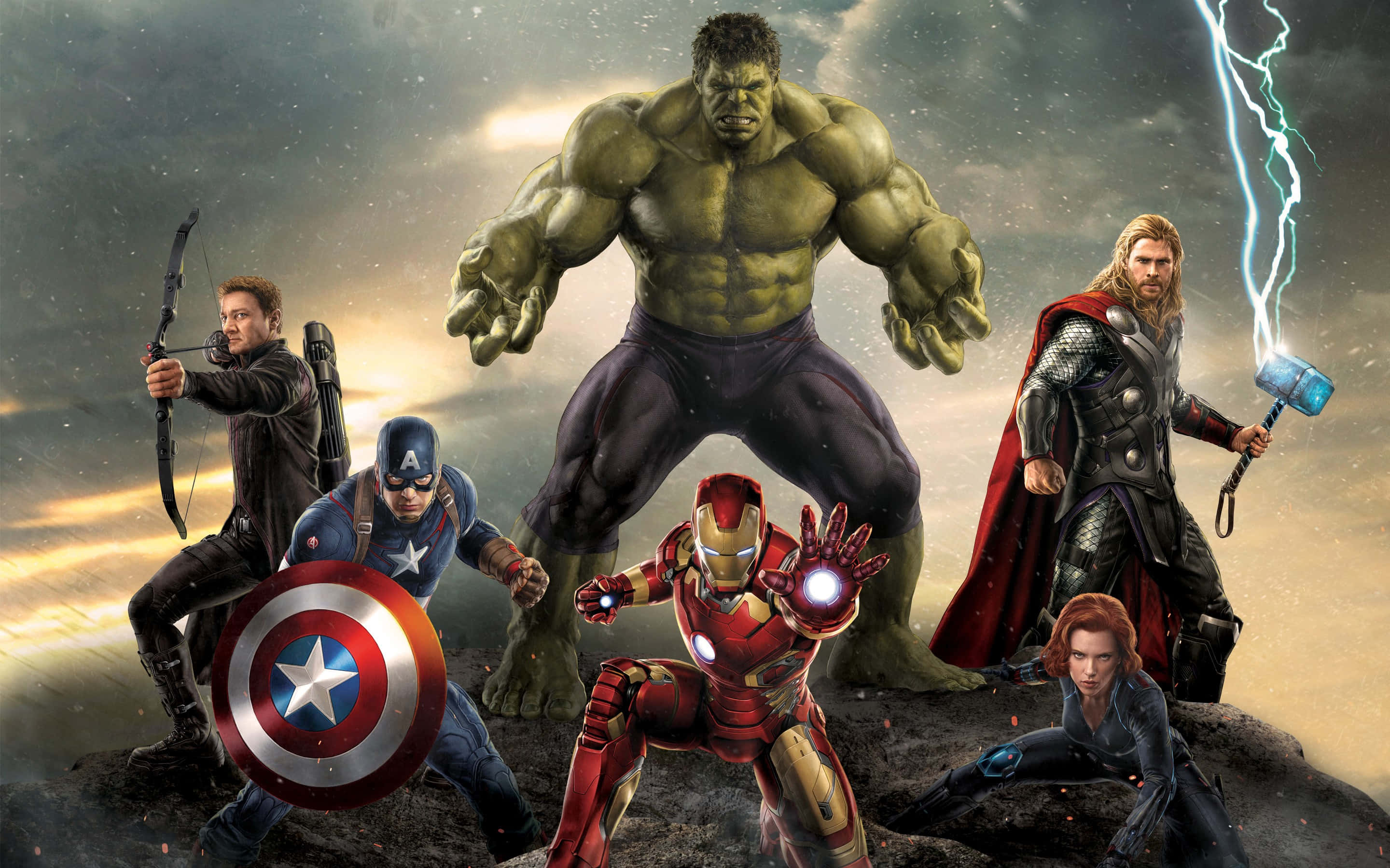 Avengers Movie 桌布 壁紙 — 六位超級英雄英勇地站在岩石露頭上，背後是暴風雨的天空，閃電劃破天際。
