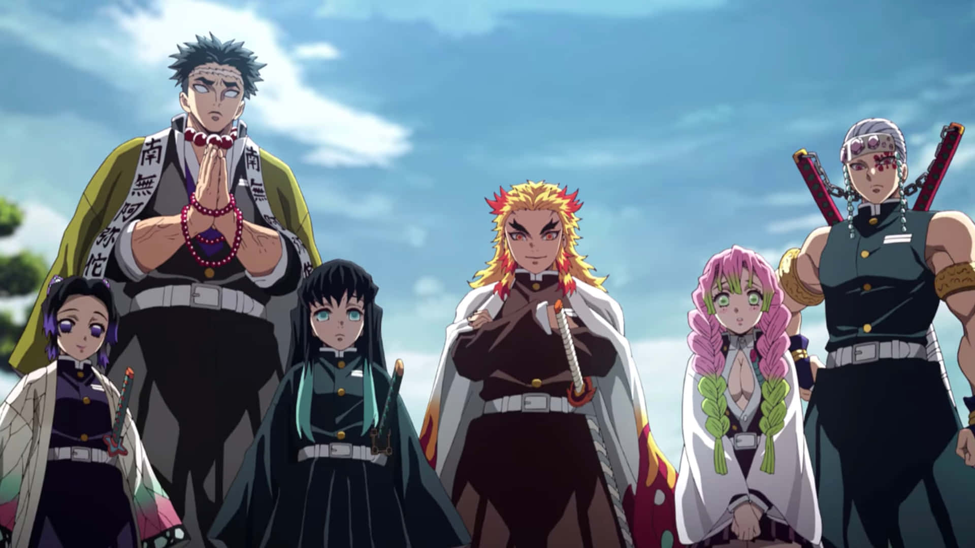 Demon Slayer Corps 桌布 壁紙 — 六個動漫角色身穿鬼殺隊制服，自信地站在晴朗藍天和 fluffy 雲朵下。