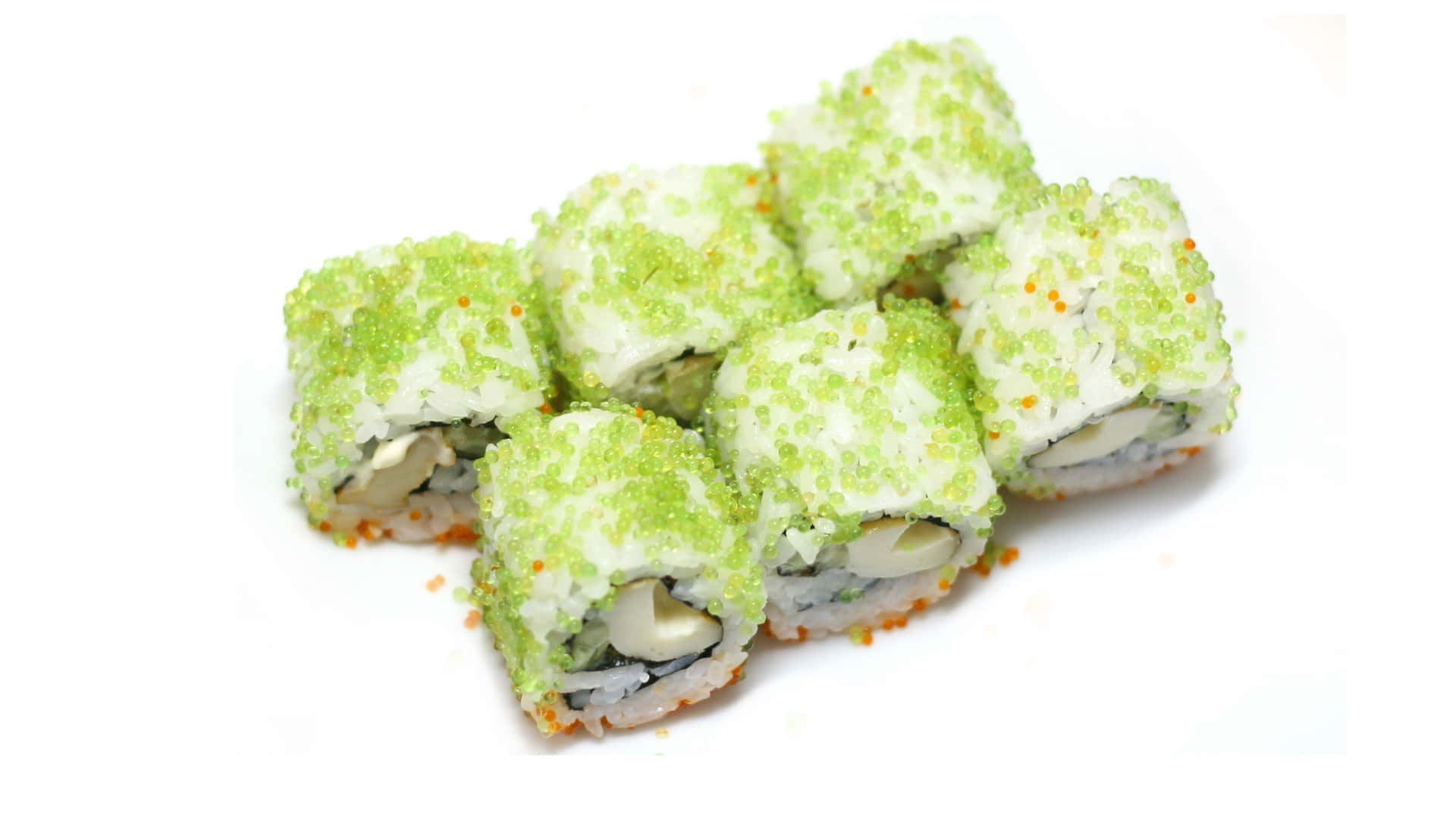 Sushi 桌布 壁紙 — 六個壽司捲裹上亮綠色飛魚卵和橙色魚卵，整齊地放在純白色背景上。