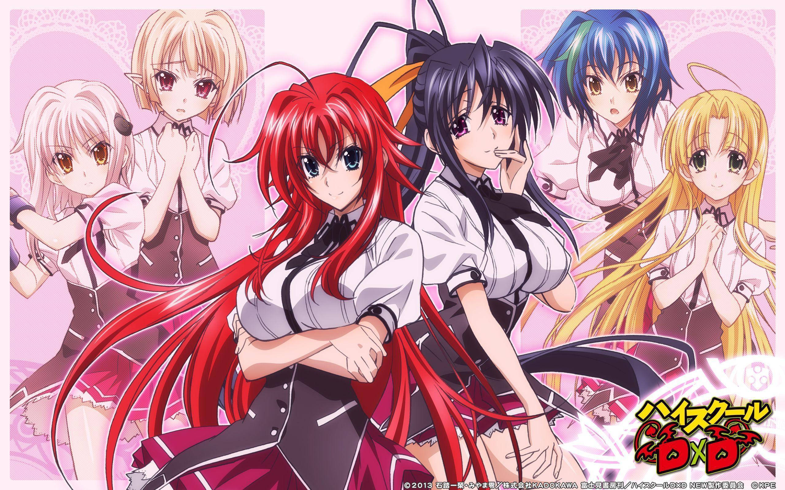 High School Dxd 桌布 壁紙 — 六個穿著校服的動漫女孩在粉紅色心形圖案背景前自信地擺姿勢。
