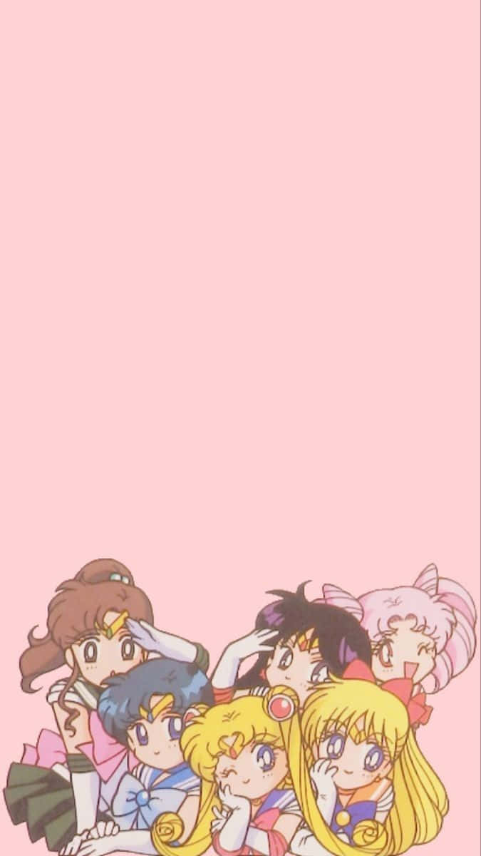 Sailor Moon iPad 桌布 壁紙 — 六個美少女戰士角色在柔和的粉紅色背景底部擠在一起，表情俏皮。