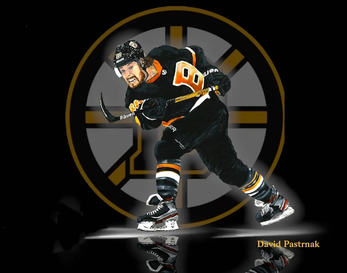 運動 桌布 壁紙 — 冰球運動員 David Pastrnak 身穿黑金配色 Bruins 球衣，在深色背景上動感滑行，背景有球隊標誌。