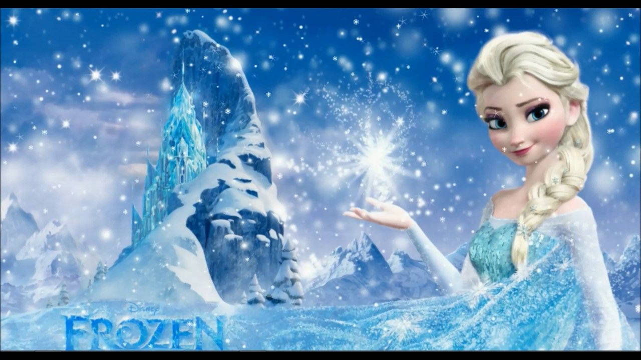 冰雪奇緣 桌布 壁紙 — 冰雪奇緣的艾莎在魔法冰背景中用手召喚雪花，背景是她的冰城堡。
