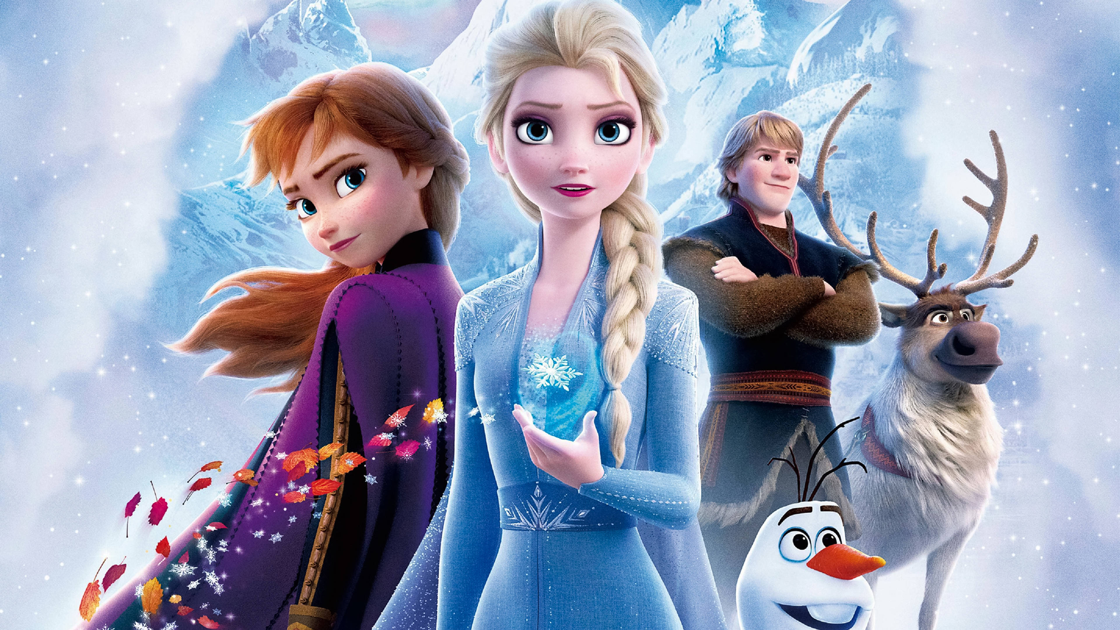 Frozen Elsa 桌布 壁紙 — 冰雪奇緣角色艾莎、安娜、克里斯托夫、斯文和奧拉夫一起站在雪山的風景中，雪花飄落，秋天的樹葉在安娜周圍旋轉。