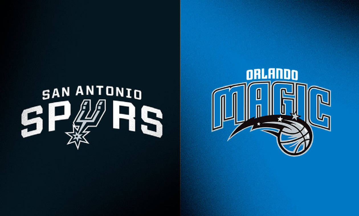 Spurs 桌布 壁紙 — 分割畫面，左邊深藍色背景上有聖安東尼奧馬刺隊標誌，右邊亮藍色背景上有奧蘭多魔術隊標誌。