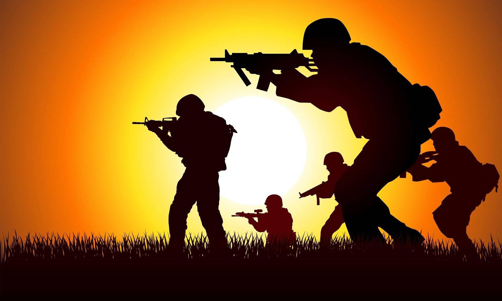 印度軍隊 桌布 壁紙 — 剪影士兵穿過高草，背景是熾熱的日落。
