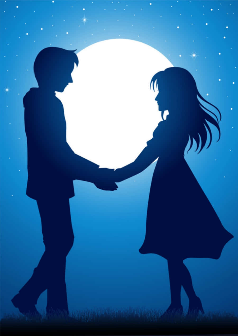 lover 桌布 壁紙 — 剪影情侶在明亮的滿月下牽手，背景是繁星點點的藍色夜空。