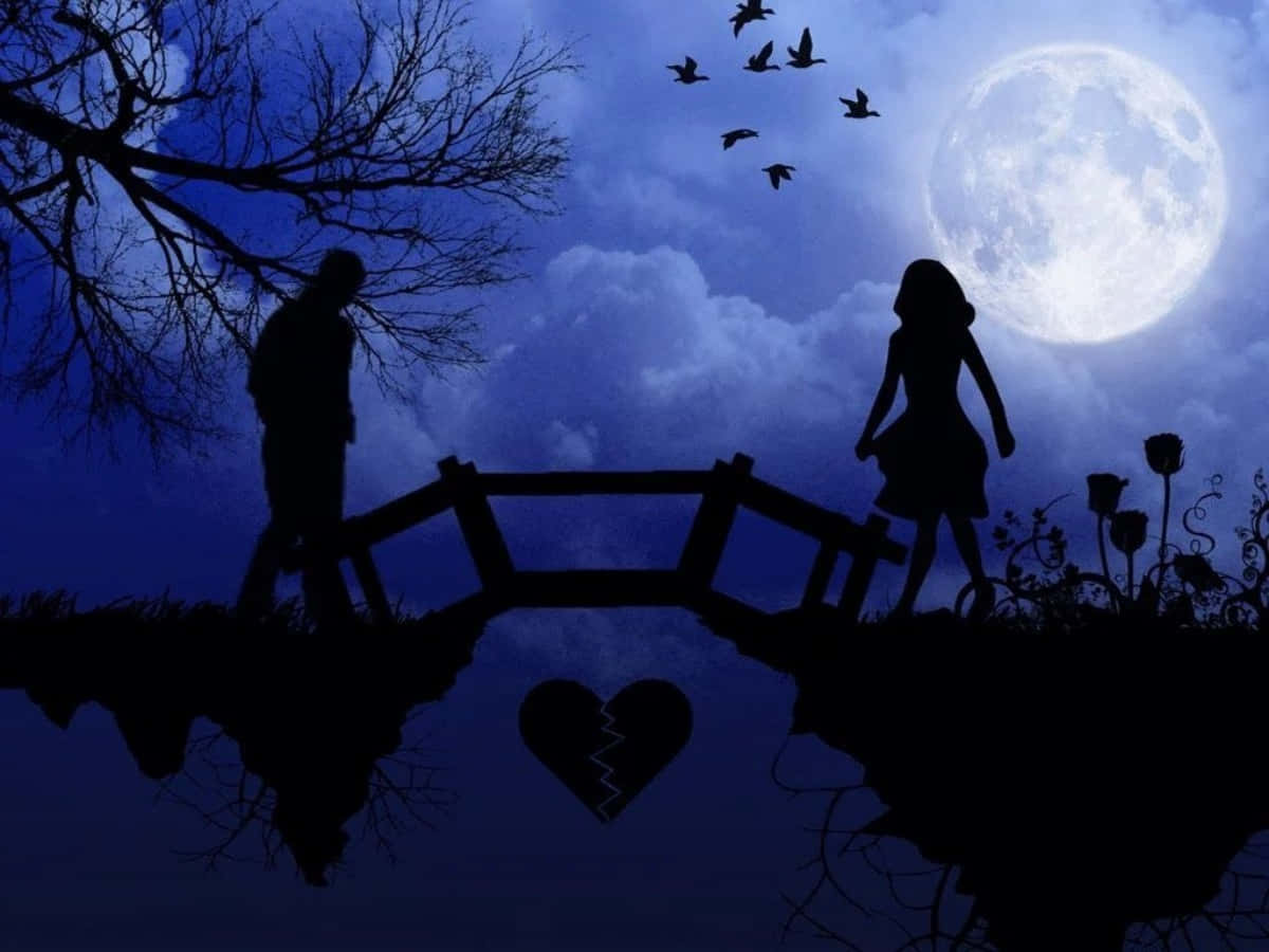 Broken Heart Sad 桌布 壁紙 — 剪影般的戀人站在破碎的橋的兩側，滿月下，下方映照著一顆破裂的心。