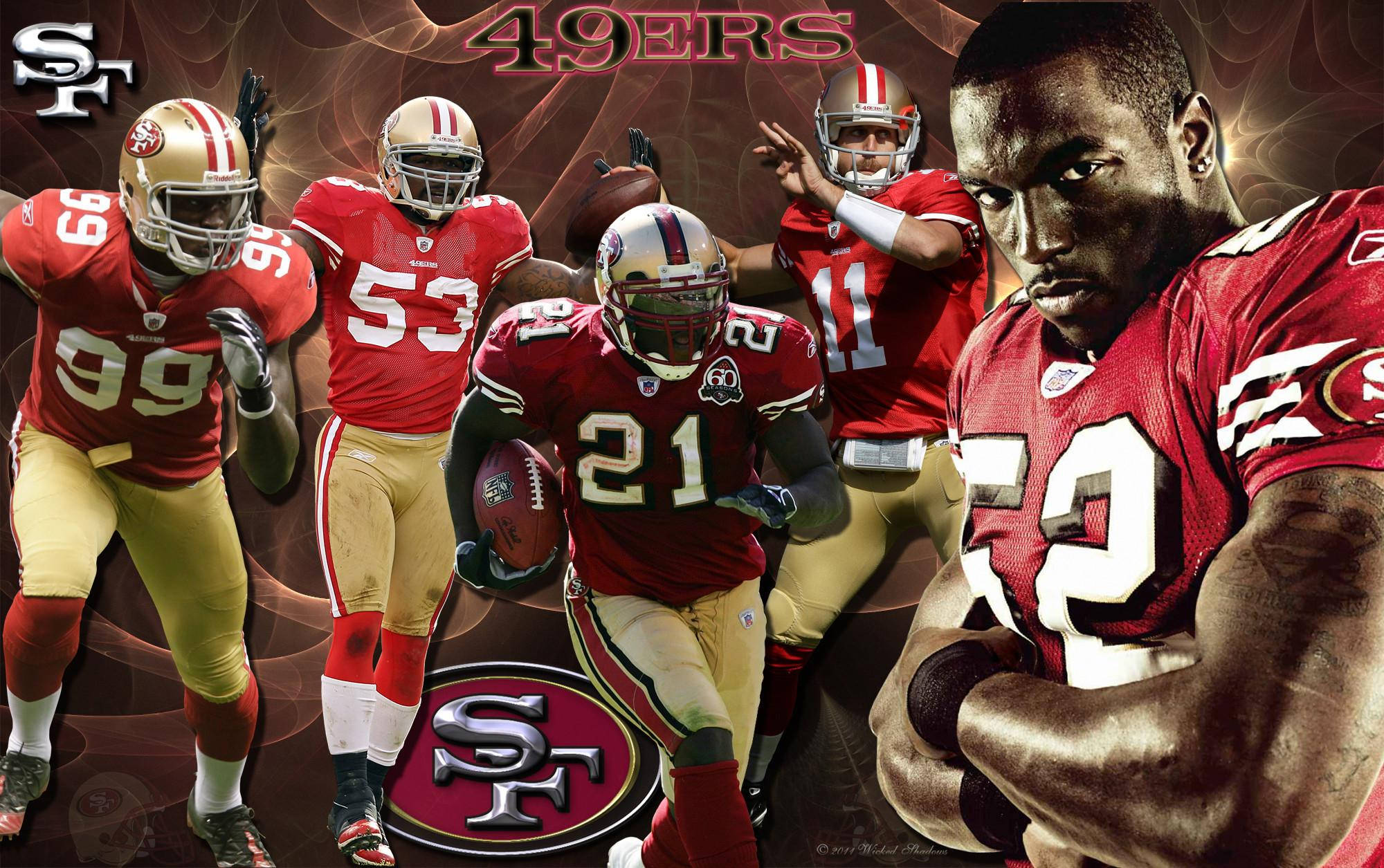 49ers 桌布 壁紙 — 動態拼貼畫，描繪舊金山四九人隊美式足球運動員身穿紅色和金色球衣，在旋轉的深色背景前擺出強烈姿勢。