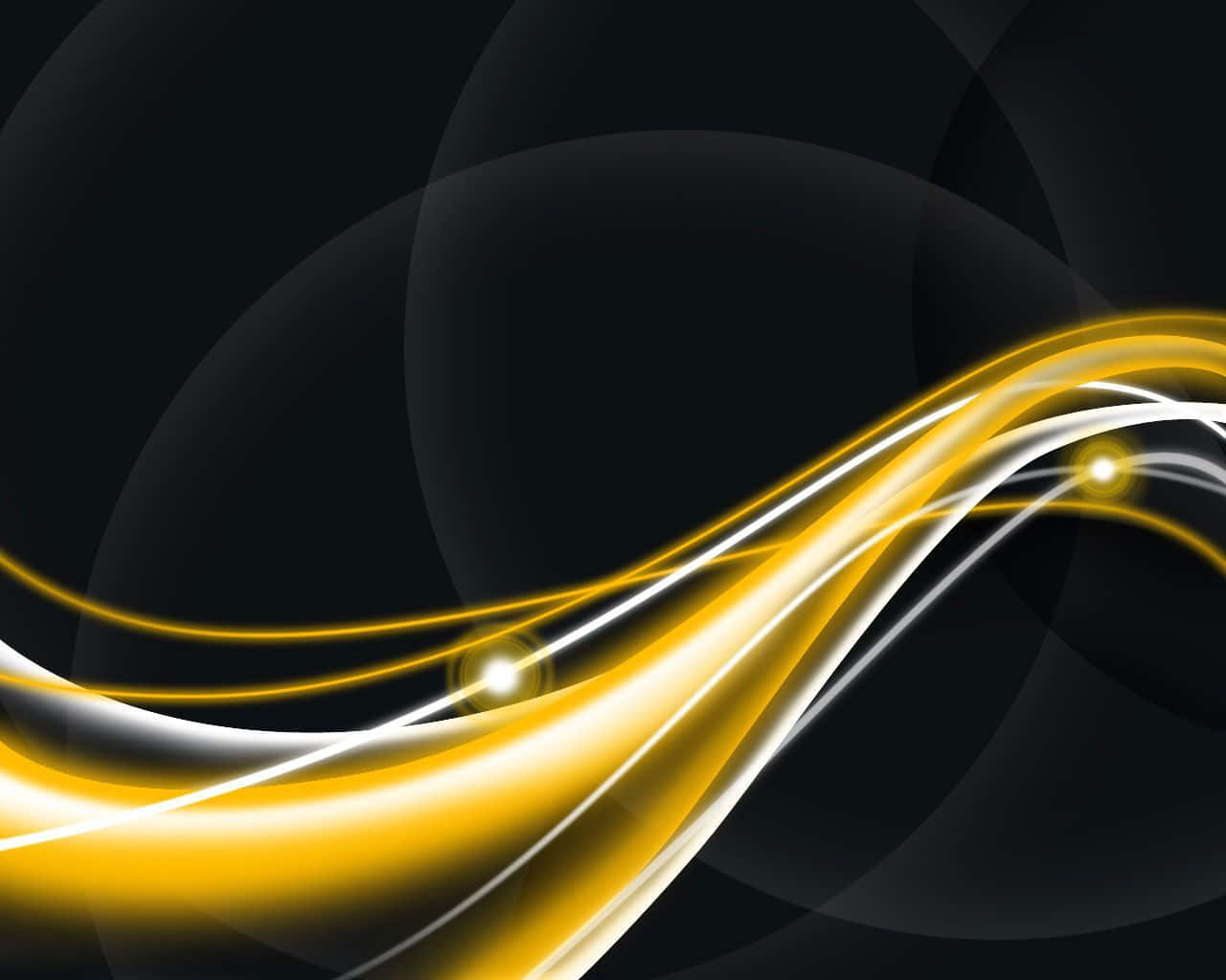 Yellow And Black 桌布 壁紙 — 動態的金色和白色光線條在深黑色背景上優雅地流動，帶有柔和的圓形漸變。