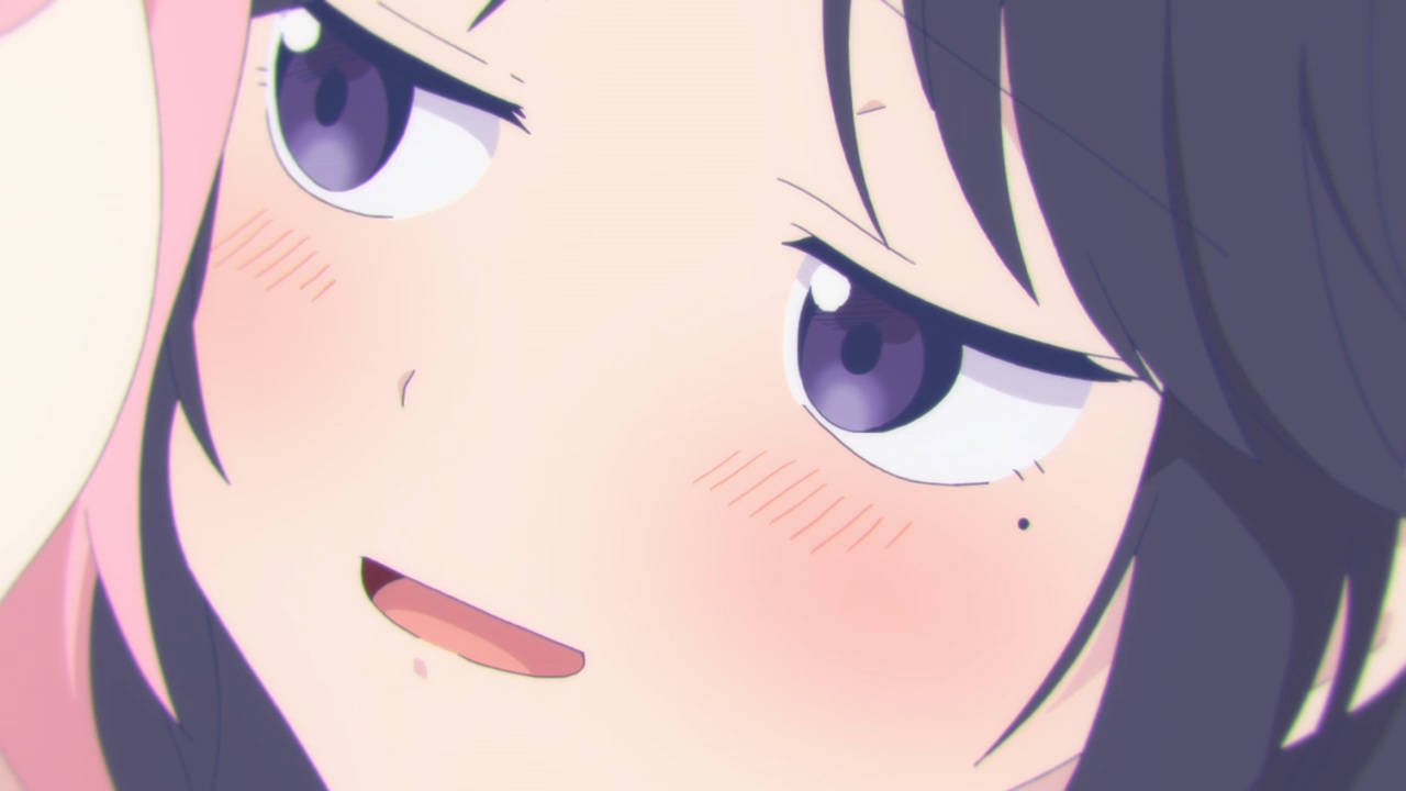 Happy Sugar Life 桌布 壁紙 — 動漫女孩特寫，紫色眼睛和粉紅腮紅，帶著俏皮表情溫柔微笑。