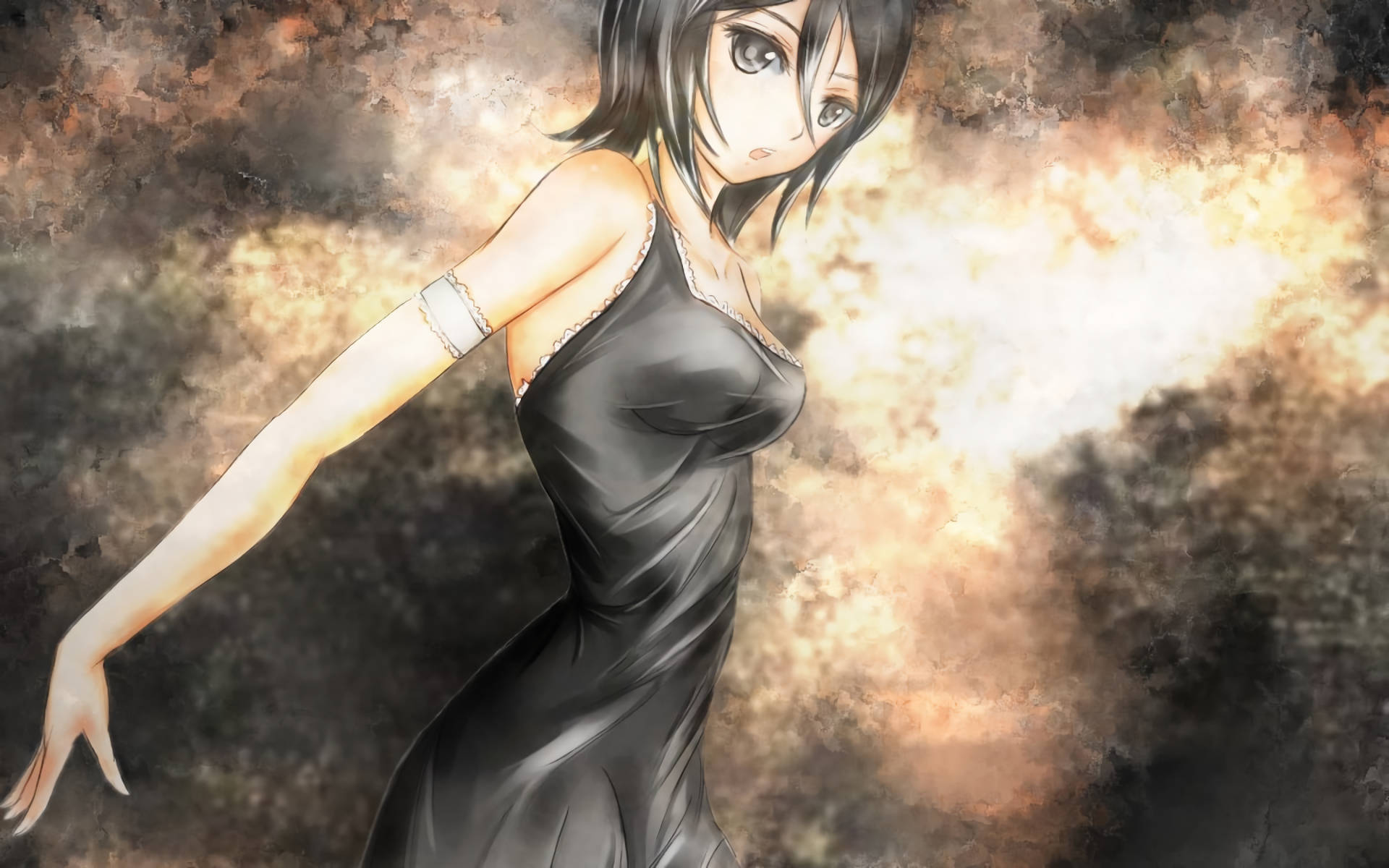 Anime Characters 桌布 壁紙 — 動漫女孩穿著黑色連衣裙，在火熱煙霧背景前優雅地擺姿勢，燈光戲劇性。