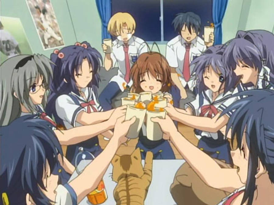 Clannad 桌布 壁紙 — 動漫女學生穿著制服在舒適的教室裡圍著貓咪愉快地舉杯暢飲。