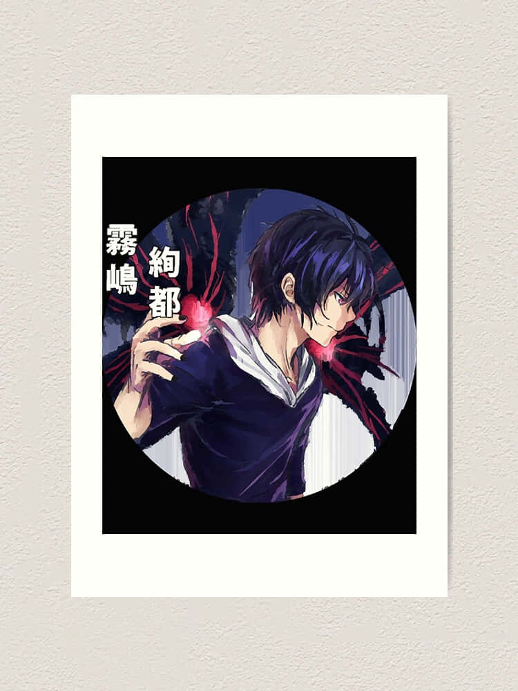 Urban Fantasy 桌布 壁紙 — 動漫角色，深色頭髮，手中散發出紅色發光能量，置於圓形框架內。