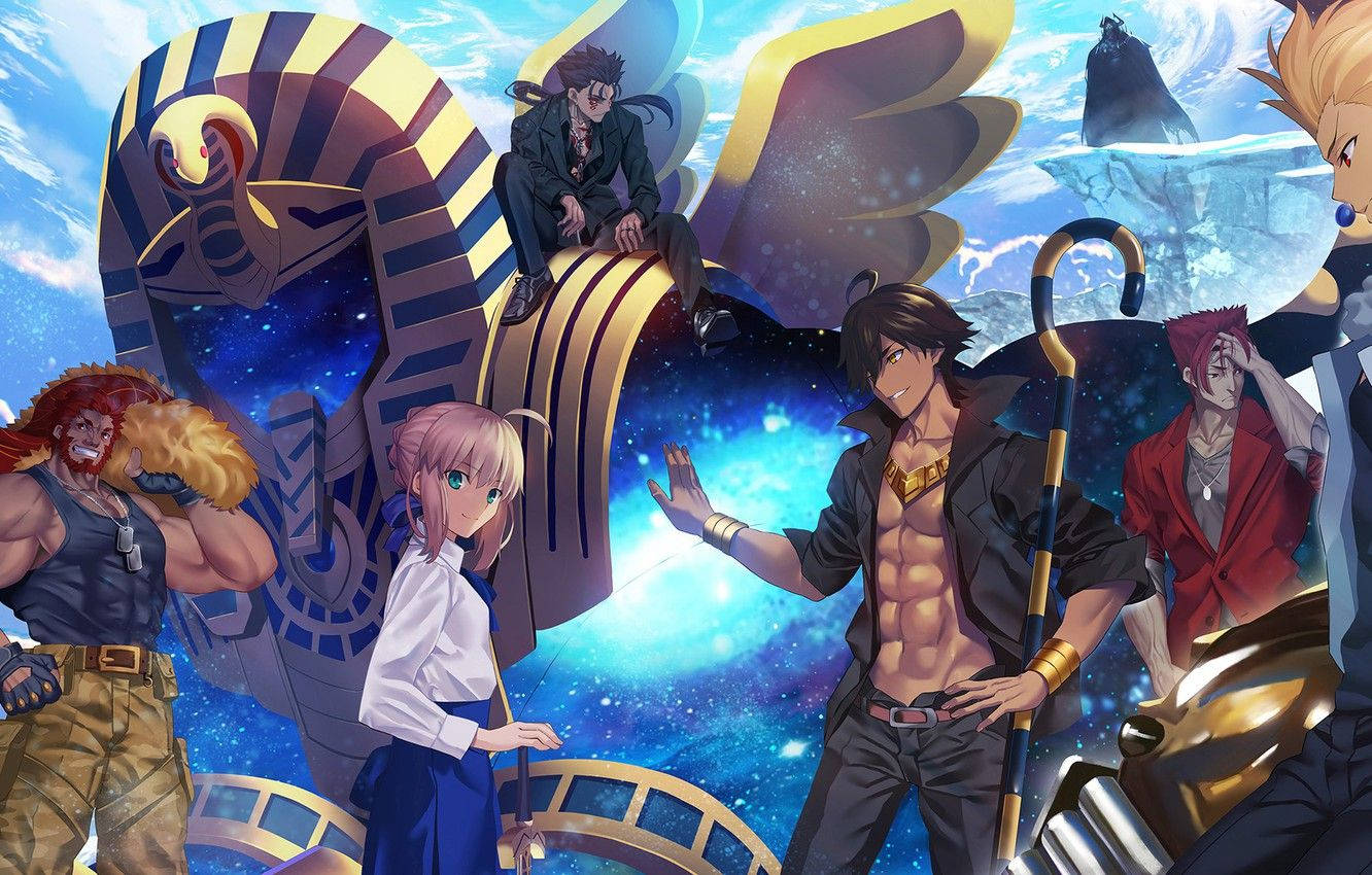 Fate/Grand Order 桌布 壁紙 — 動漫角色在宇宙背景下動態擺姿勢，背景有巨大的埃及風格獅身人面像和發光的藍色星雲。