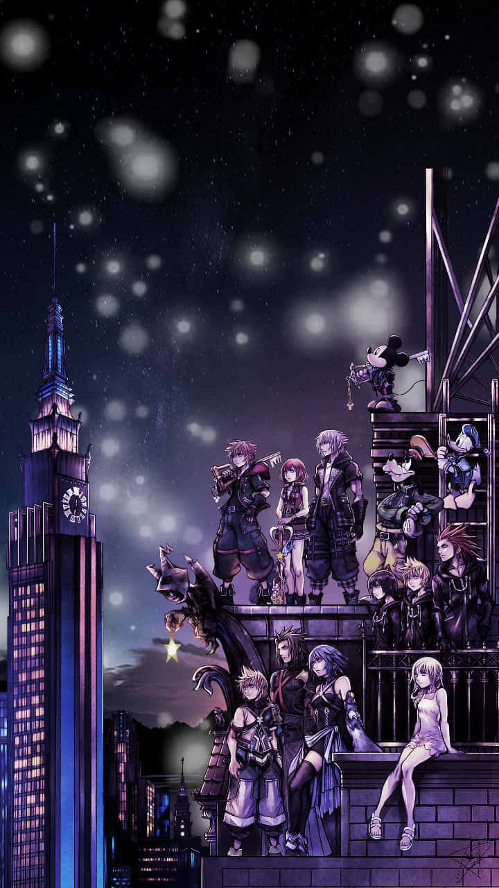 Kingdom Hearts Phone 桌布 壁紙 — 動漫角色在星空下、發光鐘樓附近的夜晚城市屋頂上聚集。