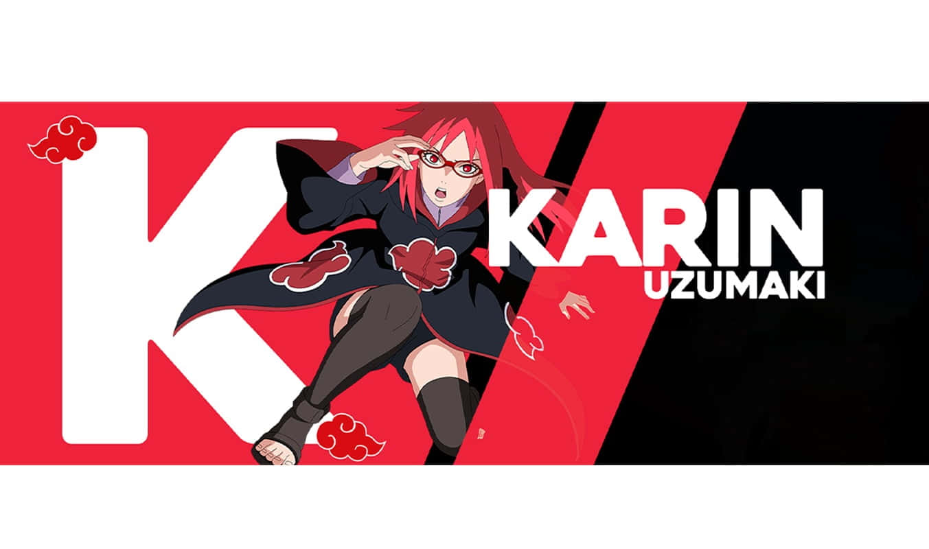 Karin Uzumaki 桌布 壁紙 — 動漫角色漩渦香燐身穿帶有紅色雲紋的黑色斗篷，在鮮明的紅黑背景前擺出動感姿勢。