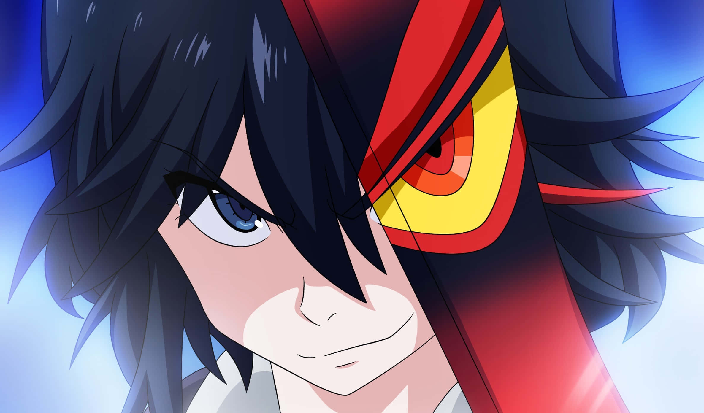 ryuko matoi 桌布 壁紙 — 動漫角色特寫，深色頭髮，一隻眼睛被紅黃色面具遮蓋，背景為藍色。