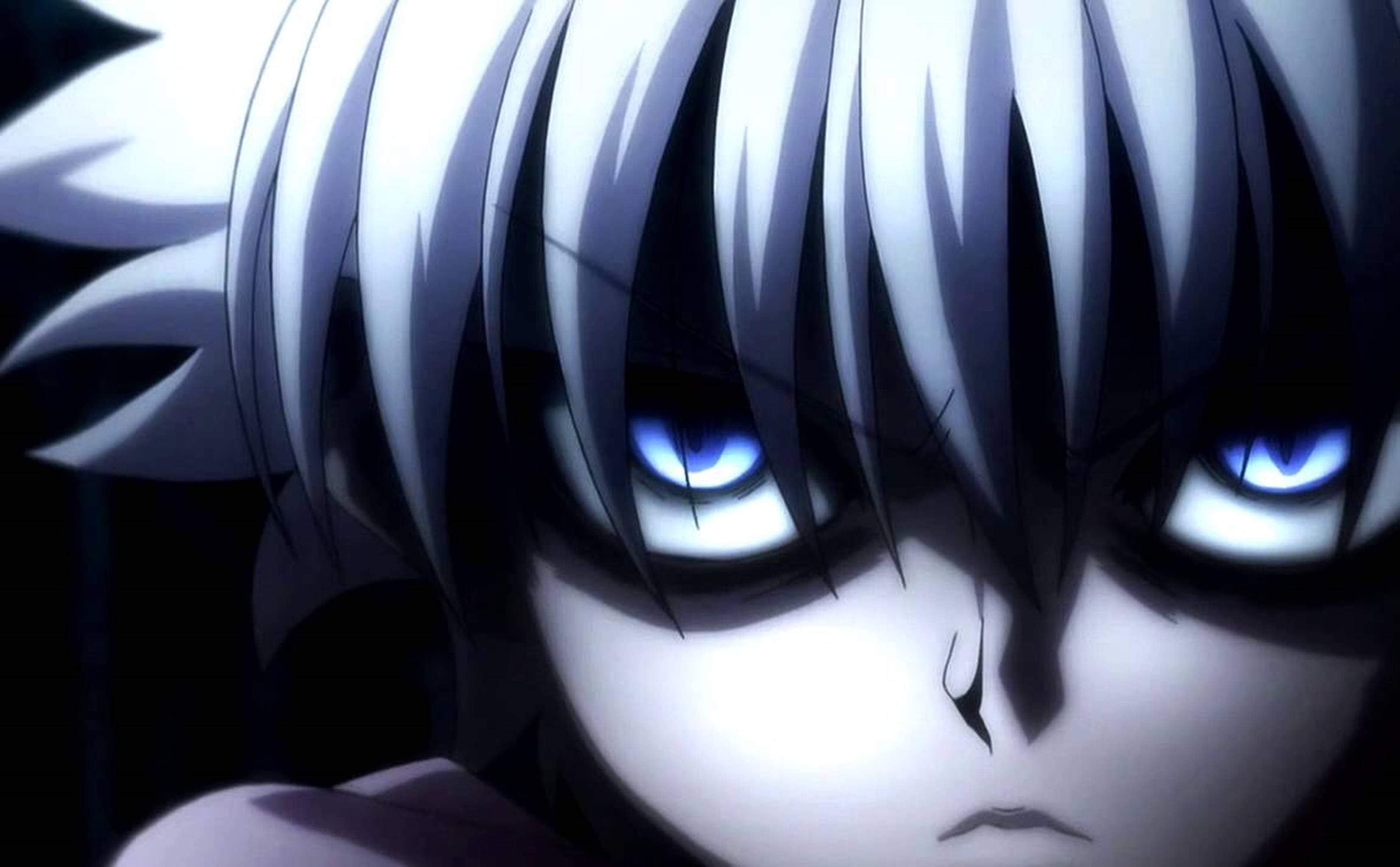 Hunter X Hunter 4K 桌布 壁紙 — 動漫角色特寫，白色尖刺頭髮，發光藍色眼睛，高對比度燈光。