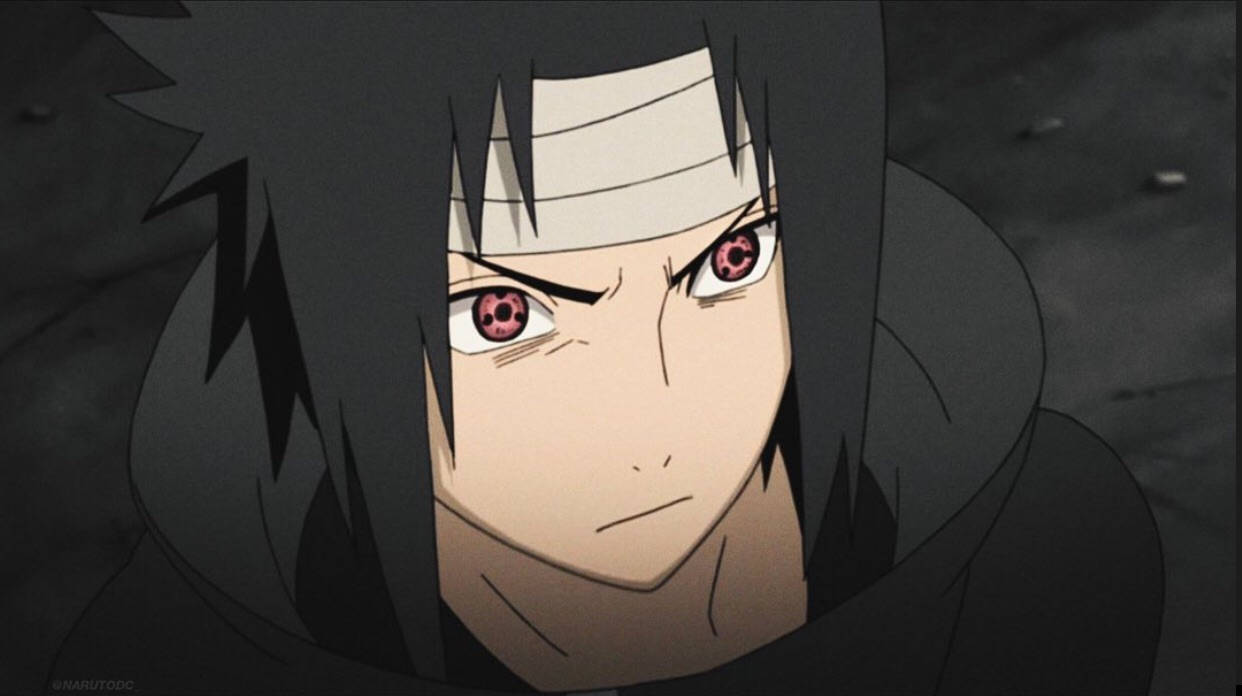 sasuke pfp 桌布 壁紙 — 動漫角色特寫，黑髮紅眼，在深灰色背景前凝視。