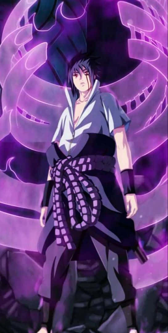 Purple Sasuke 桌布 壁紙 — 動漫角色站在旋轉的紫色查克拉中，眼睛發光，身穿深色服裝。