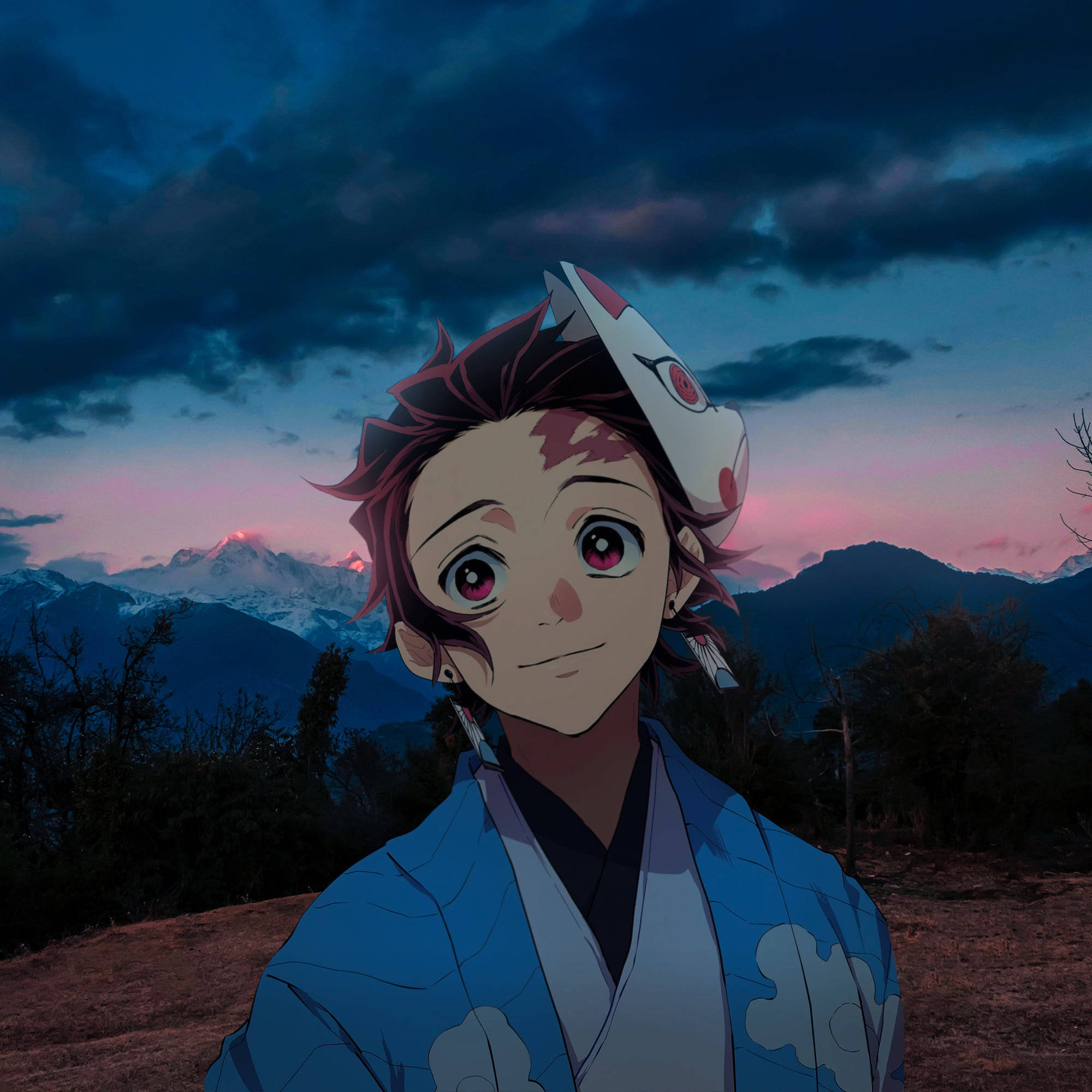 tanjiro pfp 桌布 壁紙 — 動漫角色紅眼睛戴狐狸面具，在黃昏時分站在雪山前。