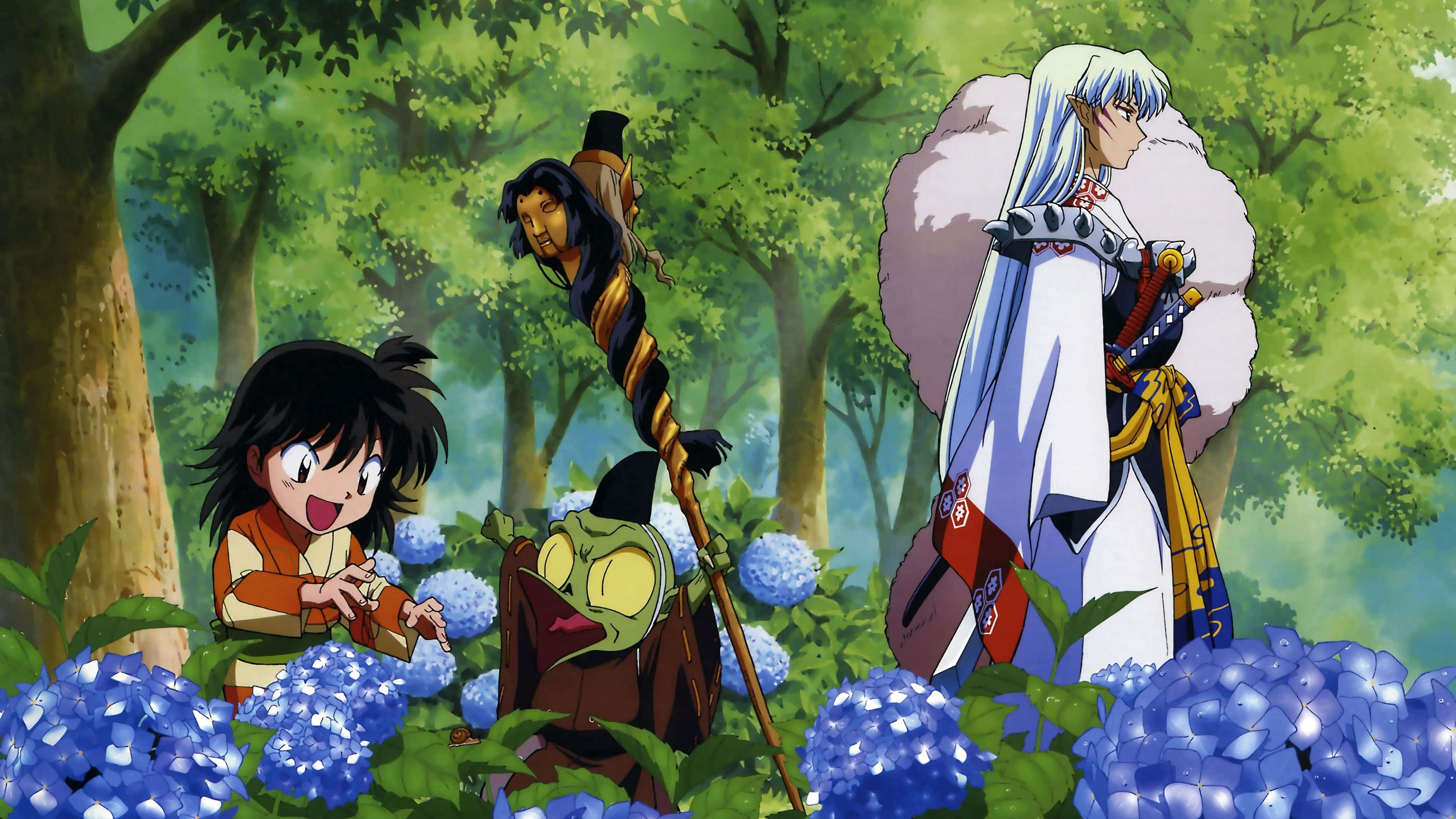 Sesshomaru 桌布 壁紙 — 動漫角色置身於茂密翠綠的森林中，周圍環繞著鮮豔的藍色繡球花。