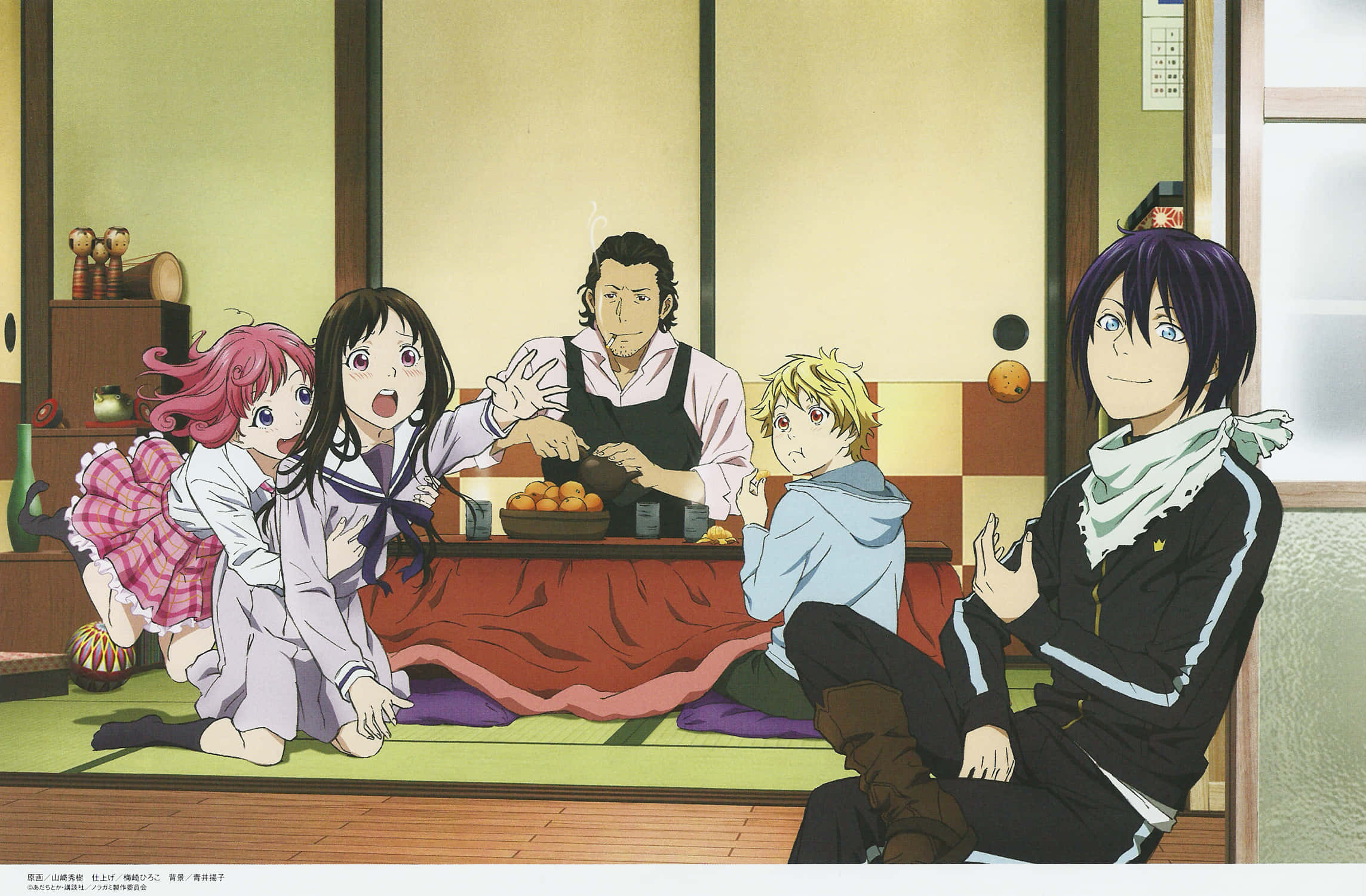 Noragami 桌布 壁紙 — 動漫角色聚集在傳統日式房間享用柳橙和茶。