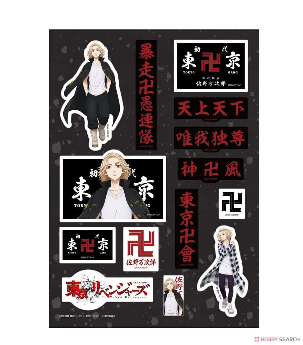 Manjiro 桌布 壁紙 — 動漫角色貼紙，黑色外套的金髮男子，帶有日文文字標誌，深色背景。