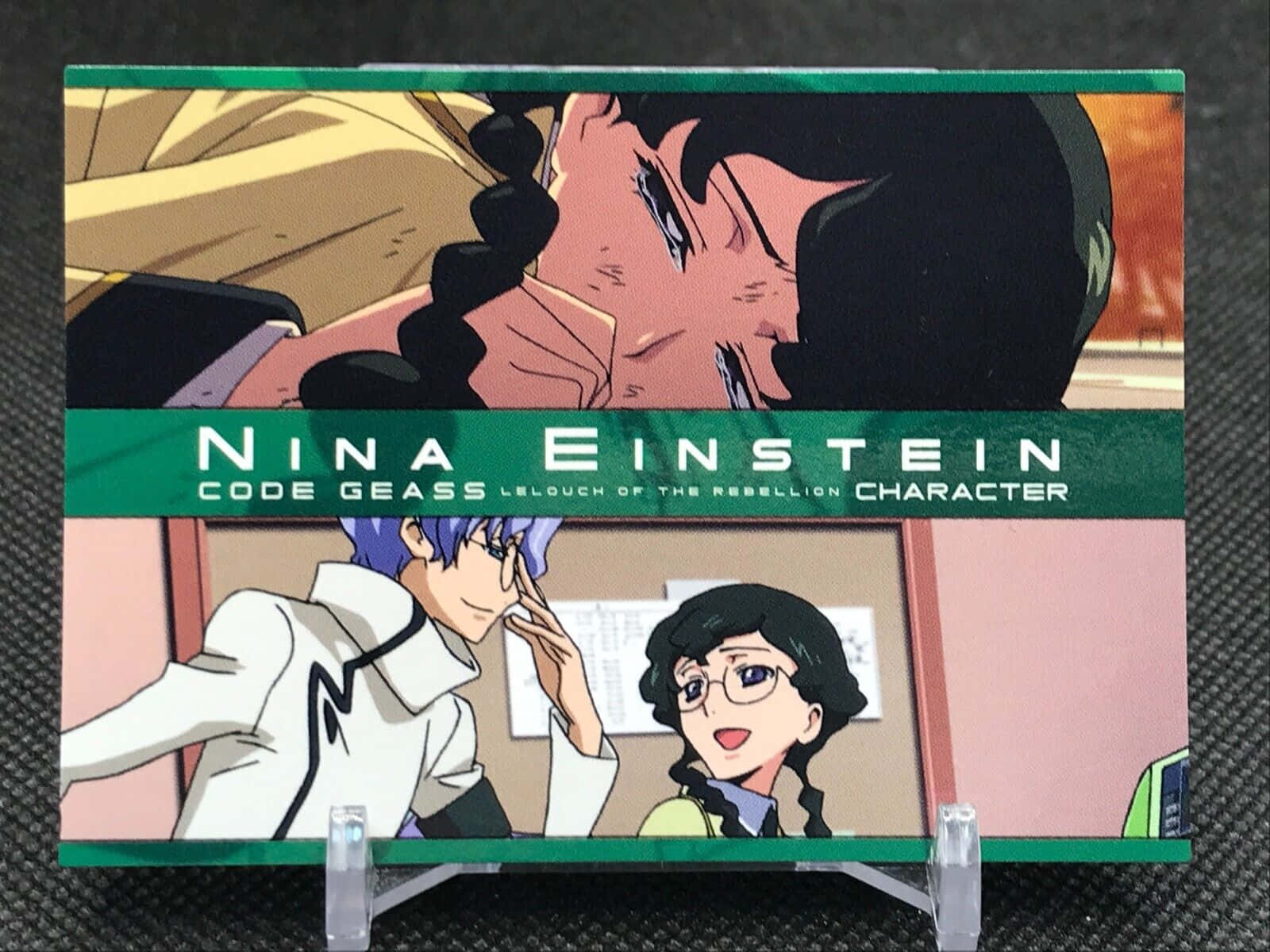 Nina Einstein 桌布 壁紙 — 動畫交易卡 featuring Nina Einstein from Code Geass，包含特寫和教室場景。