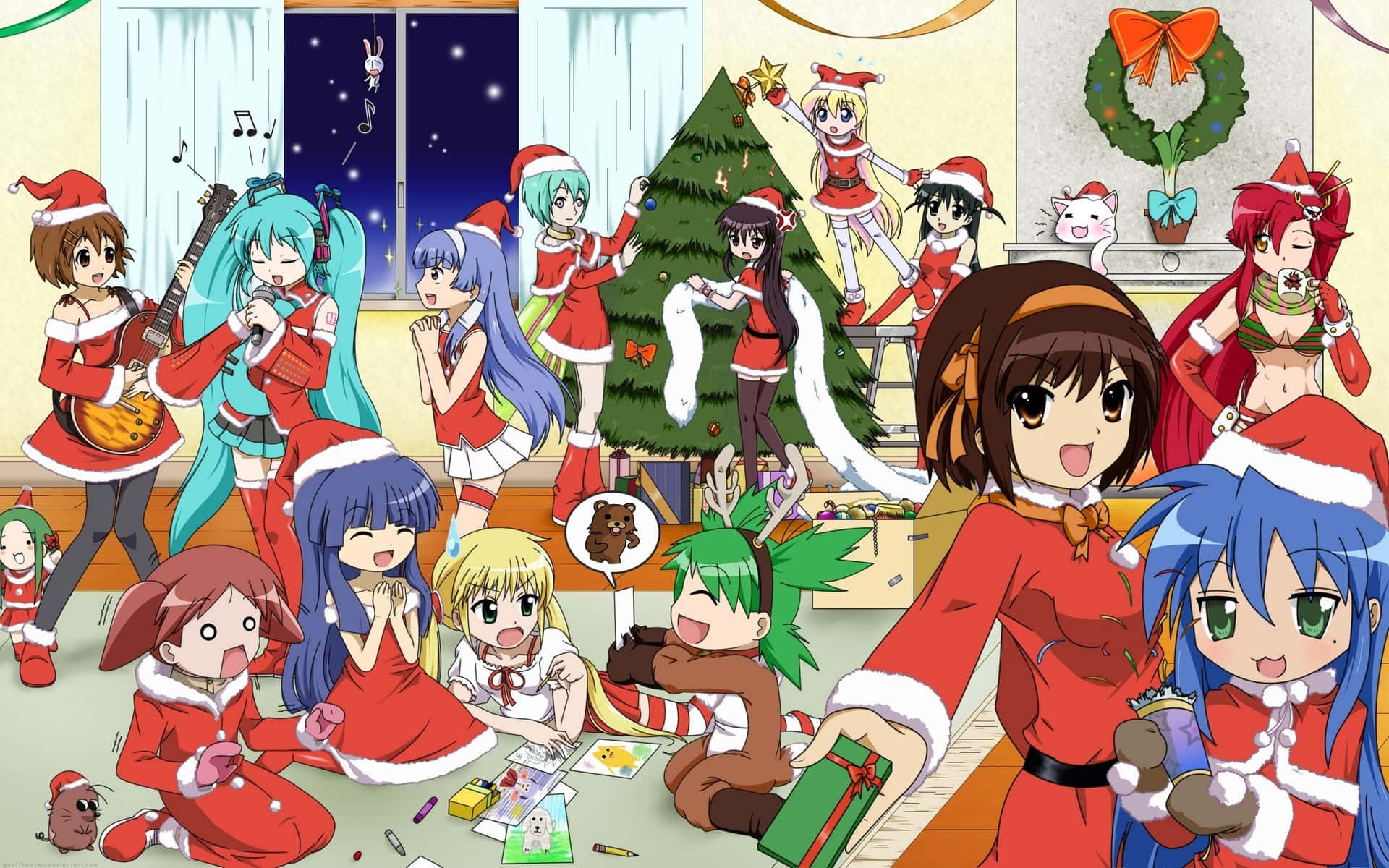 Anime Christmas 桌布 壁紙 — 動畫女孩穿著節日紅色聖誕老人服裝，在室內裝飾的聖誕樹周圍慶祝聖誕節。
