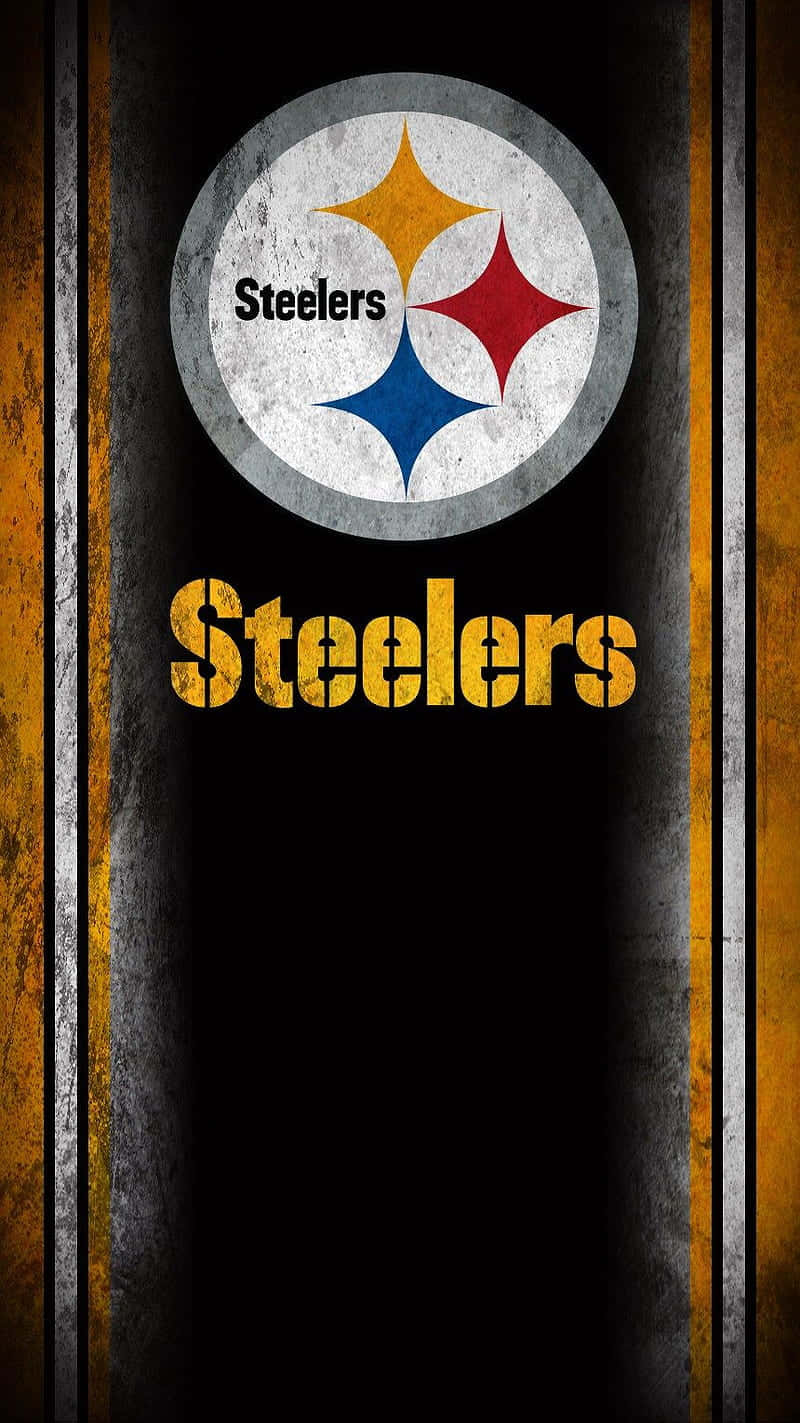 Pittsburgh Steelers Logo 桌布 壁紙 — 匹茲堡鋼人隊標誌，帶有黃、紅、藍星爆效果，位於磨損的黑金垂直條紋上。