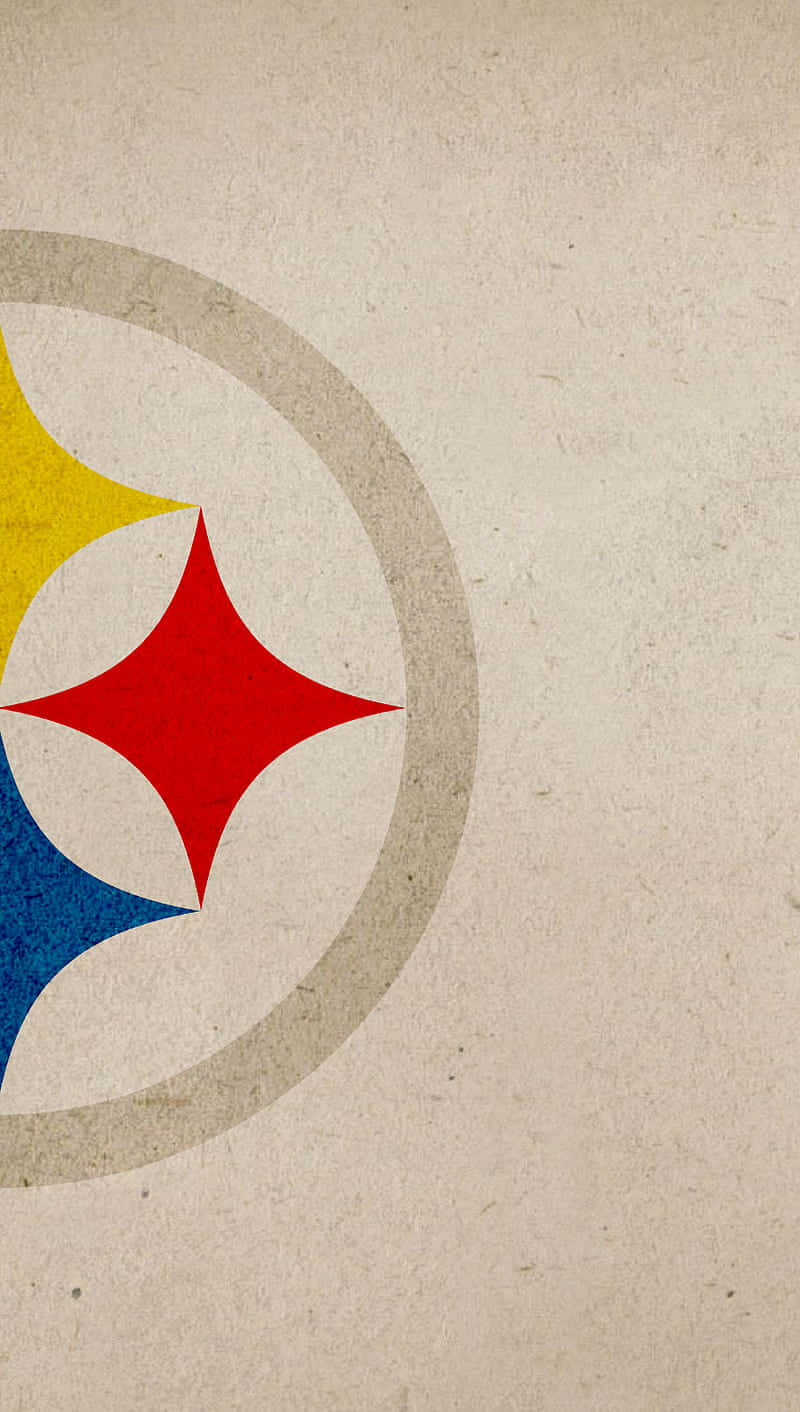 Steelers iPhone 桌布 壁紙 — 匹茲堡鋼人隊標誌以鮮明的紅、黃、藍色呈現於有紋理的米色紙上，帶有復古磨損效果。