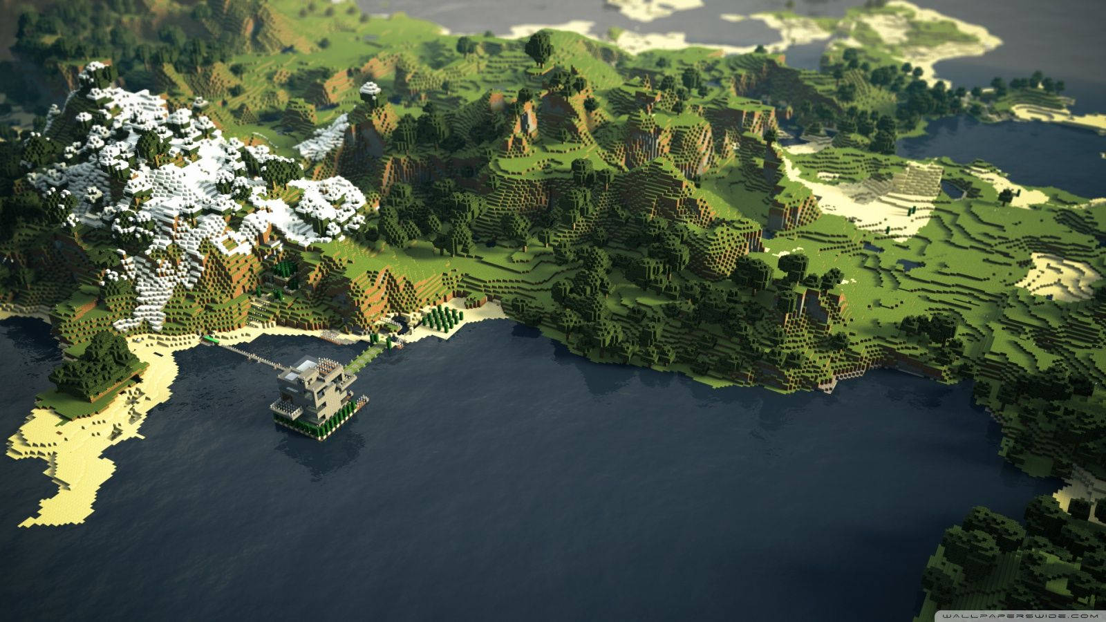 我的世界 桌布 壁紙 — 區塊狀Minecraft島嶼的鳥瞰圖，有雪峰、綠色山丘和俯瞰深藍色水域的沿海塔樓。