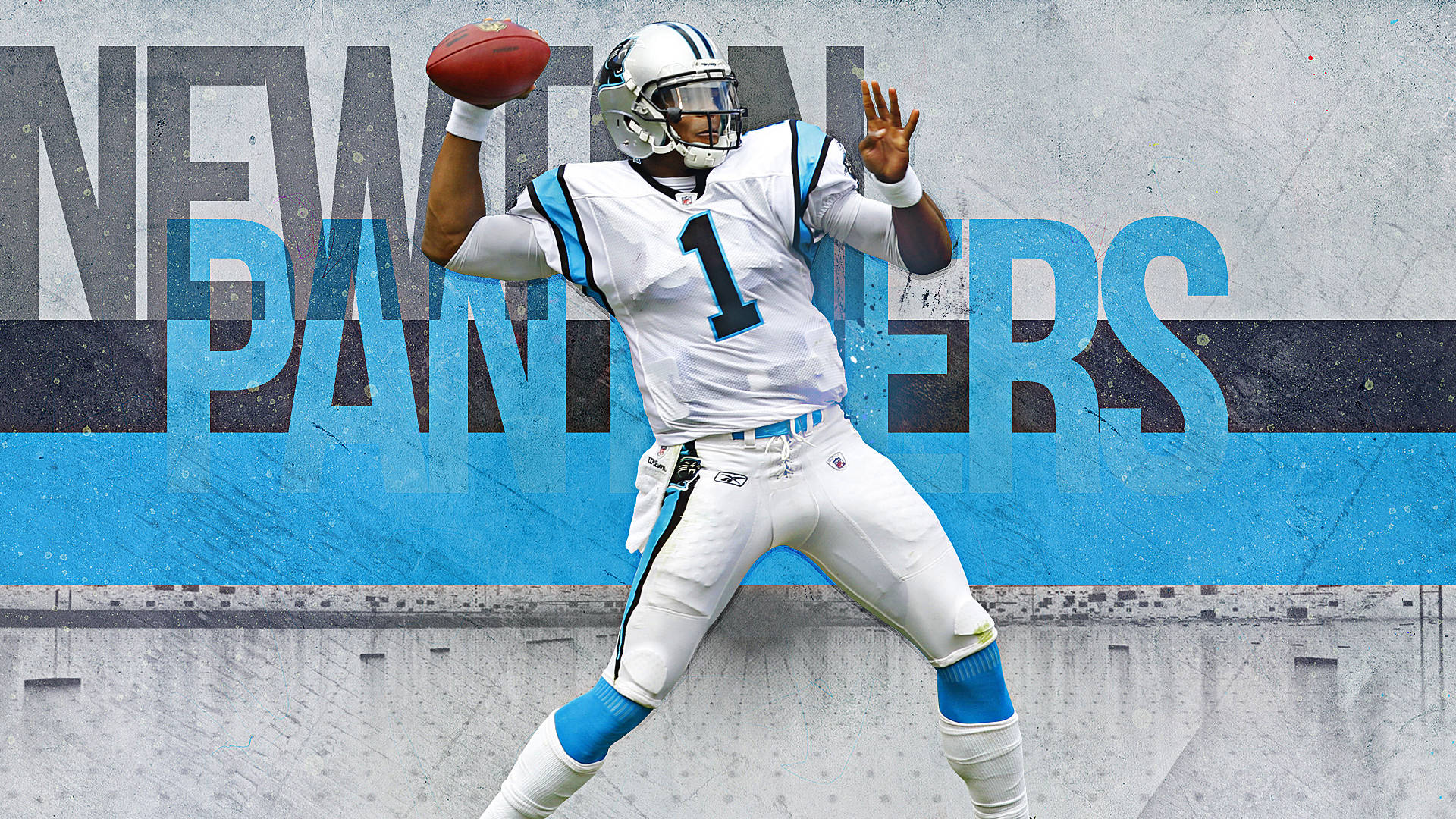 Panthers 桌布 壁紙 — 卡羅萊納黑豹隊足球員身穿白色球衣，背號一號，向帶有球隊標誌的粗糙牆壁投擲足球。