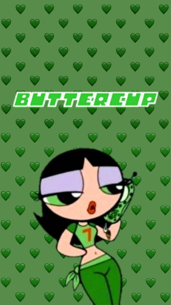 Buttercup 桌布 壁紙 — 卡通角色 Buttercup 自信地站在綠色心形圖案背景前，她的名字顯示在上方。